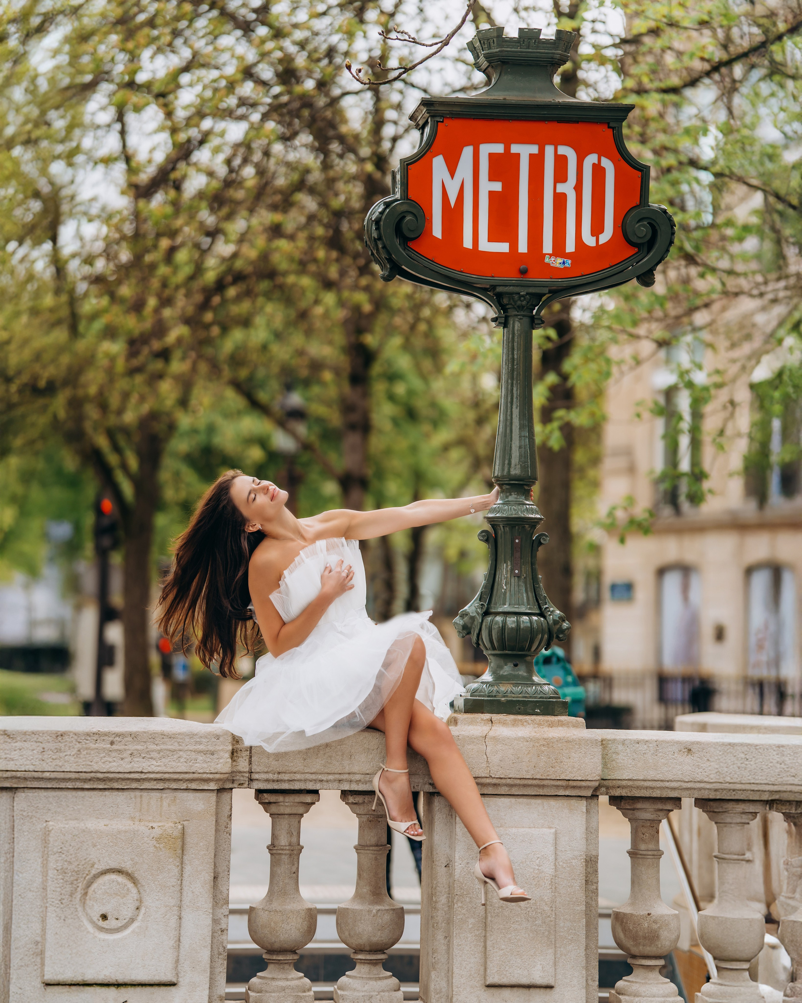 Rent a dress for a photo shoot in Paris