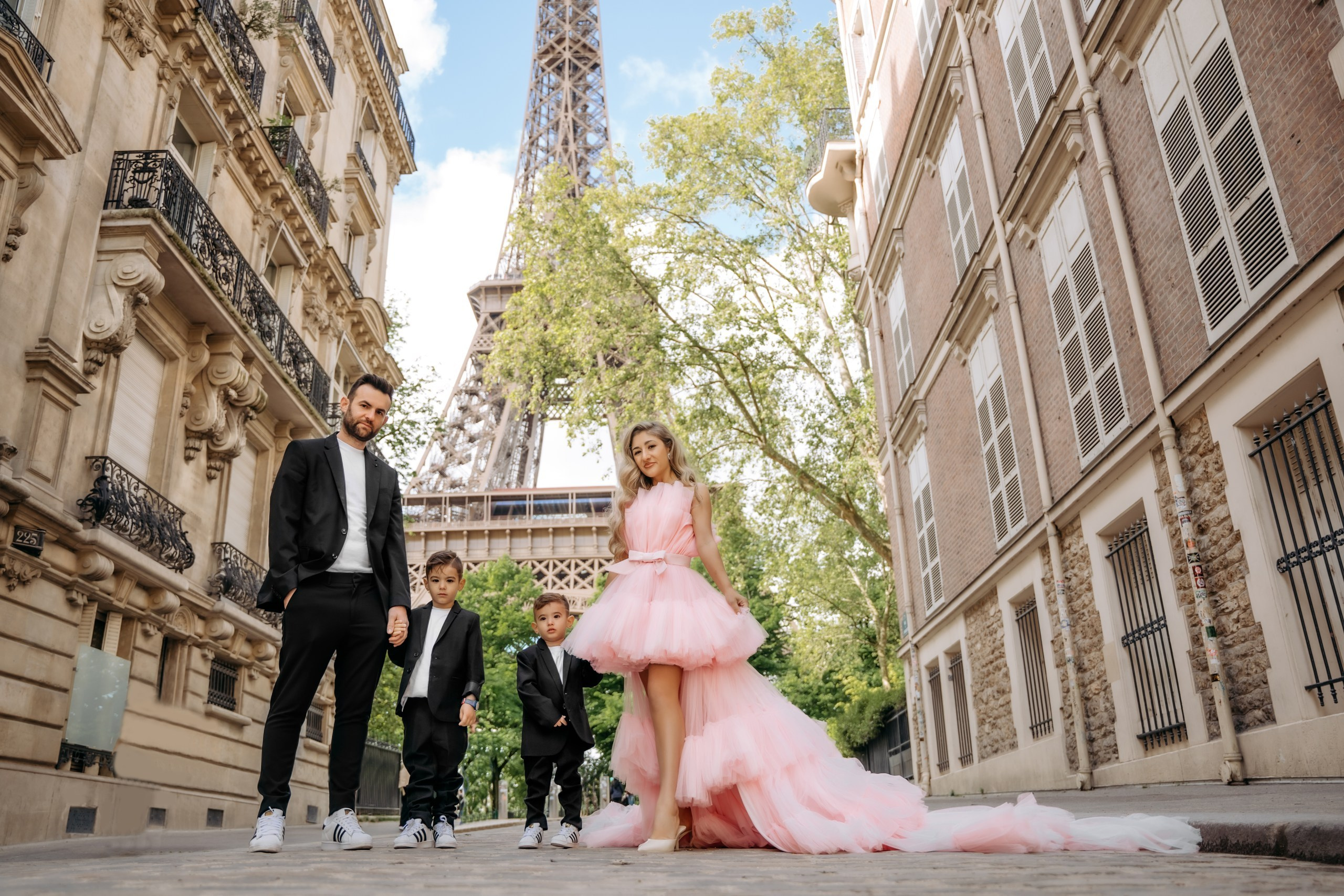 Rent a dress for a photo shoot in Paris