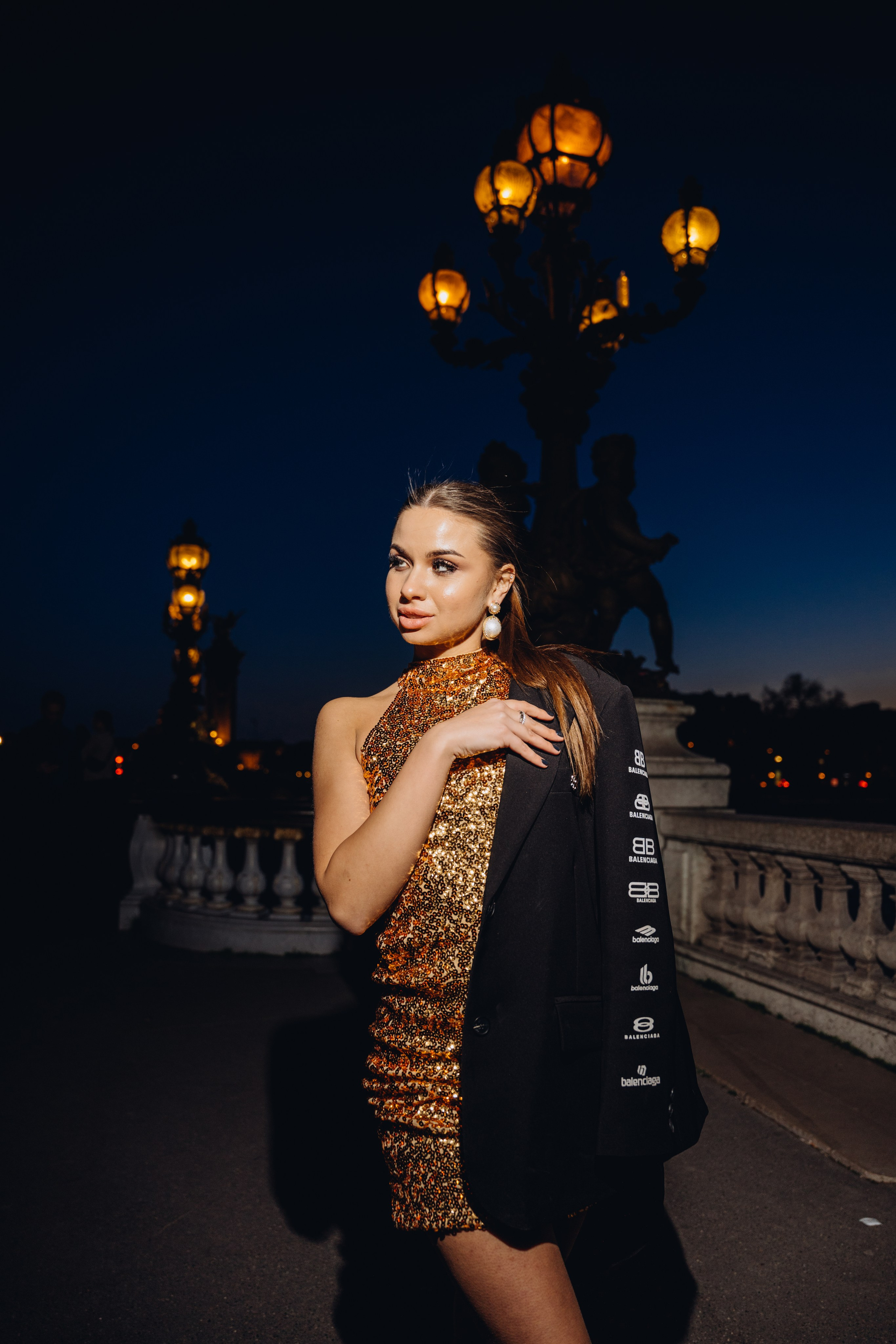 Rent a dress for a photo shoot in Paris