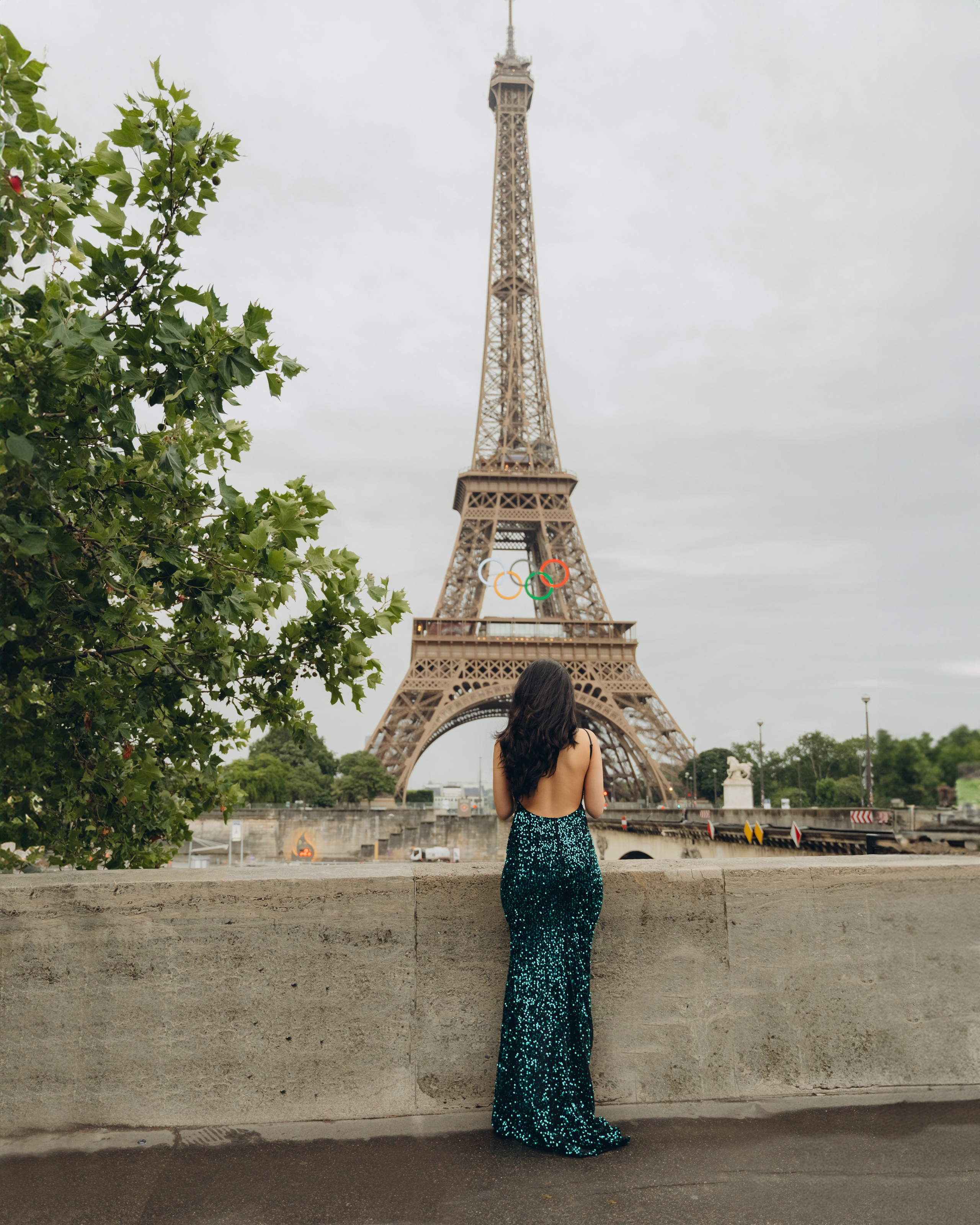 Rent a dress for a photo shoot in Paris