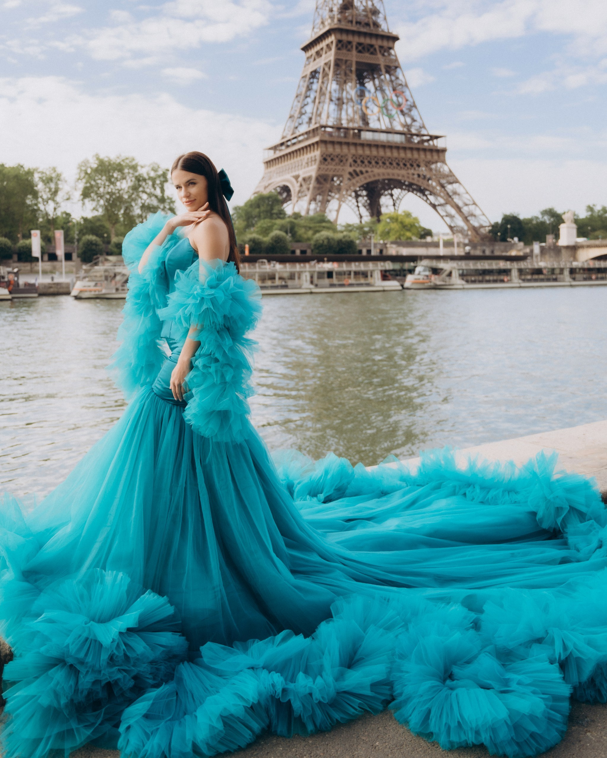 Rent a dress for a photo shoot in Paris