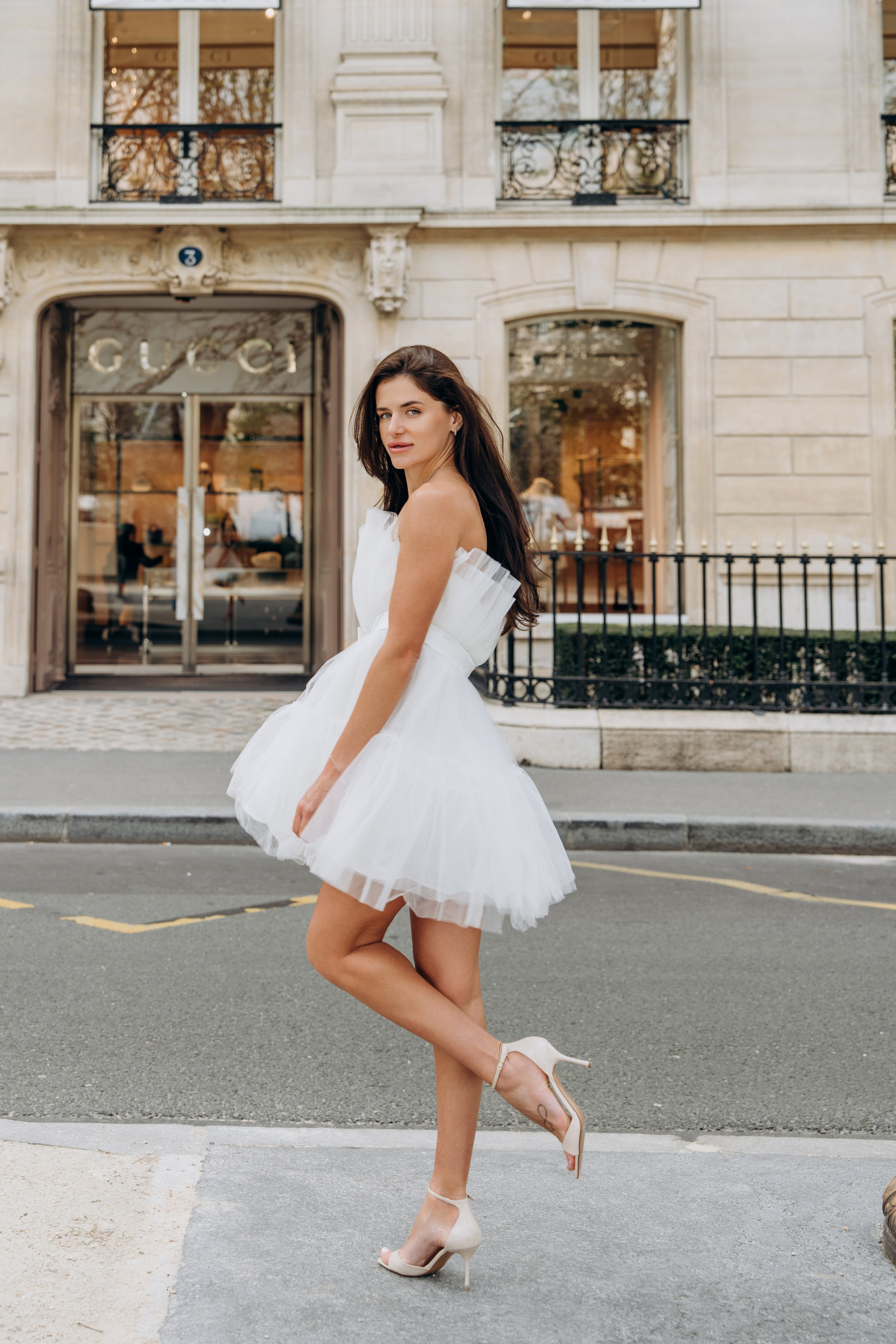 Rent a dress for a photo shoot in Paris