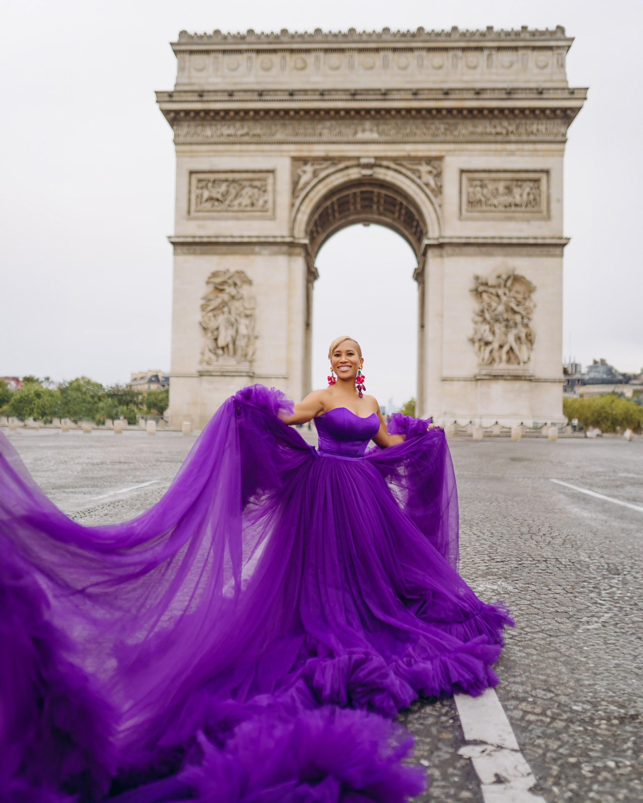Rent a dress for a photo shoot in Paris