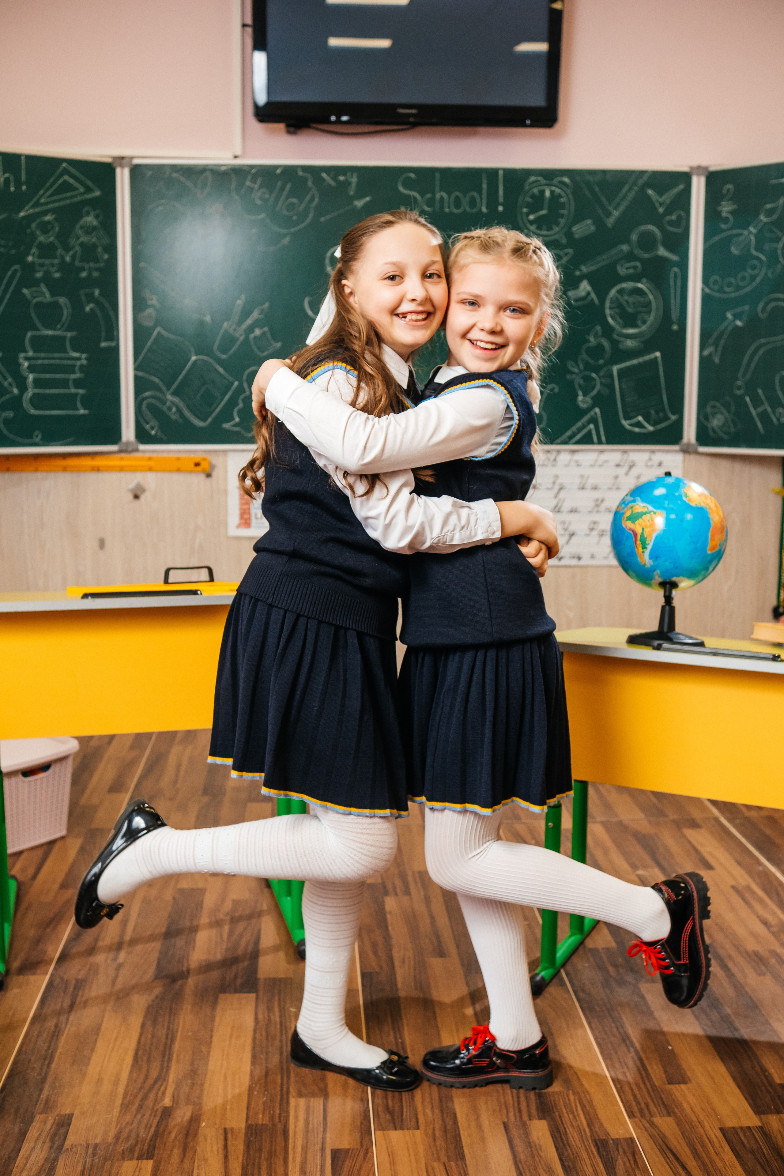 Альбом ЕКОНОМ. Випускні альбоми SCHOOL PHOTO BOOK