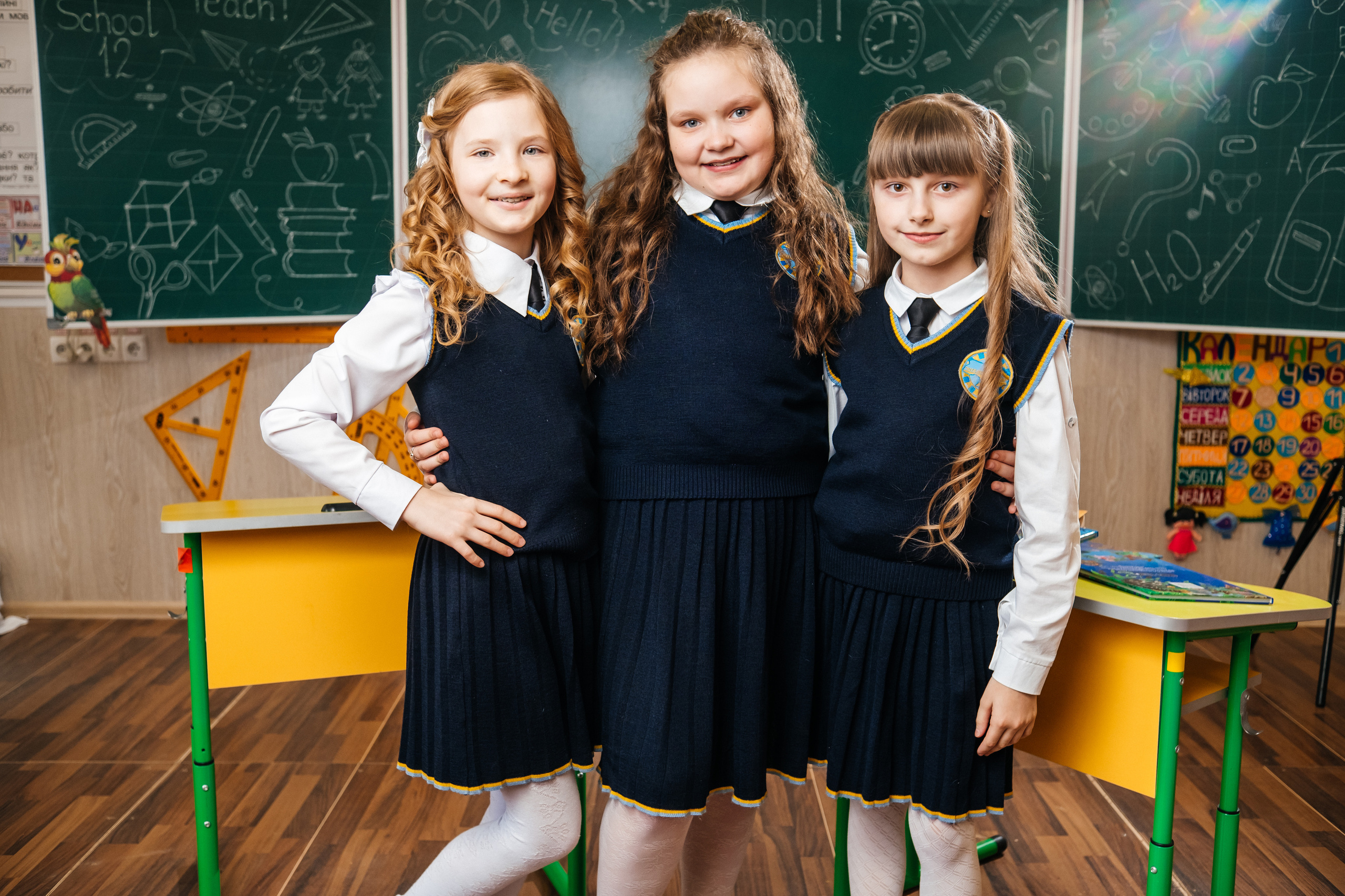 Альбом ЕКОНОМ. Випускні альбоми SCHOOL PHOTO BOOK