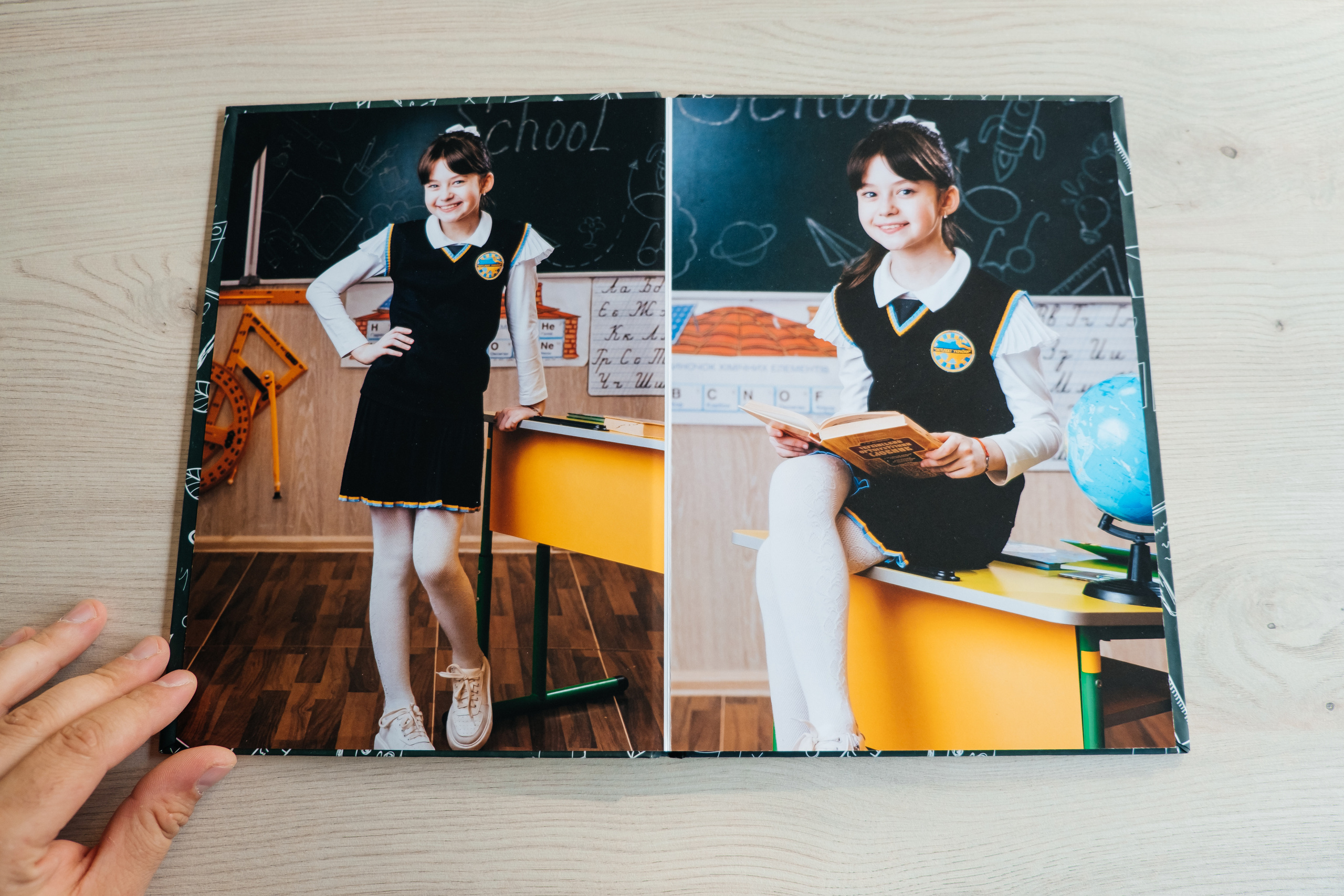 Альбом ЕКОНОМ. Випускні альбоми SCHOOL PHOTO BOOK