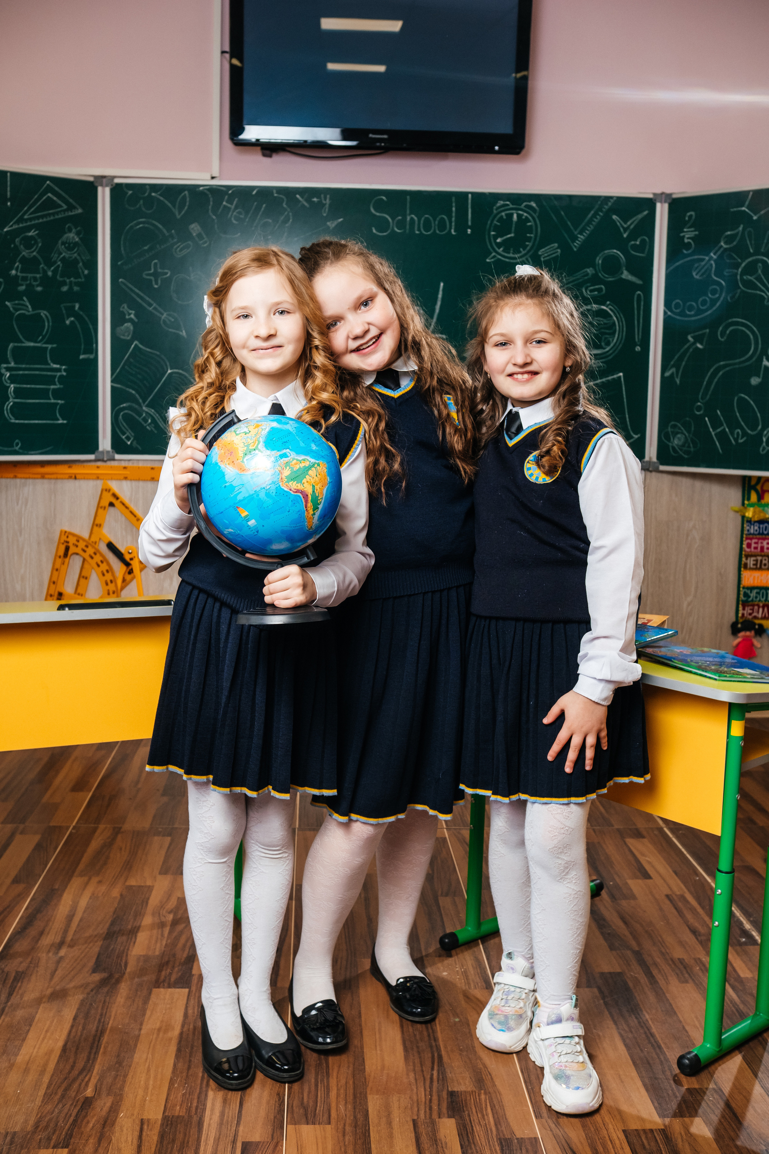 Альбом ЕКОНОМ. Випускні альбоми SCHOOL PHOTO BOOK