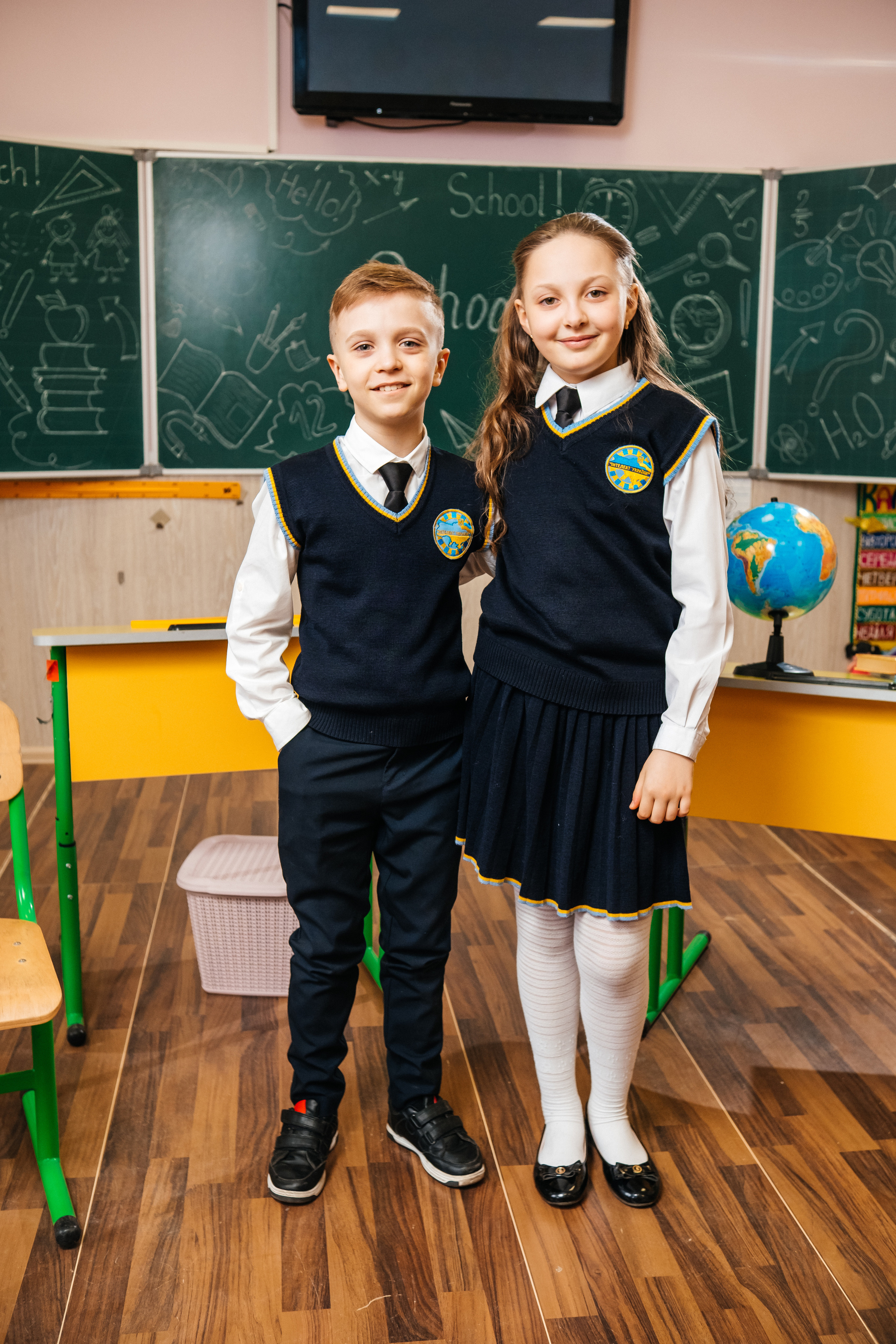 Альбом ЕКОНОМ. Випускні альбоми SCHOOL PHOTO BOOK
