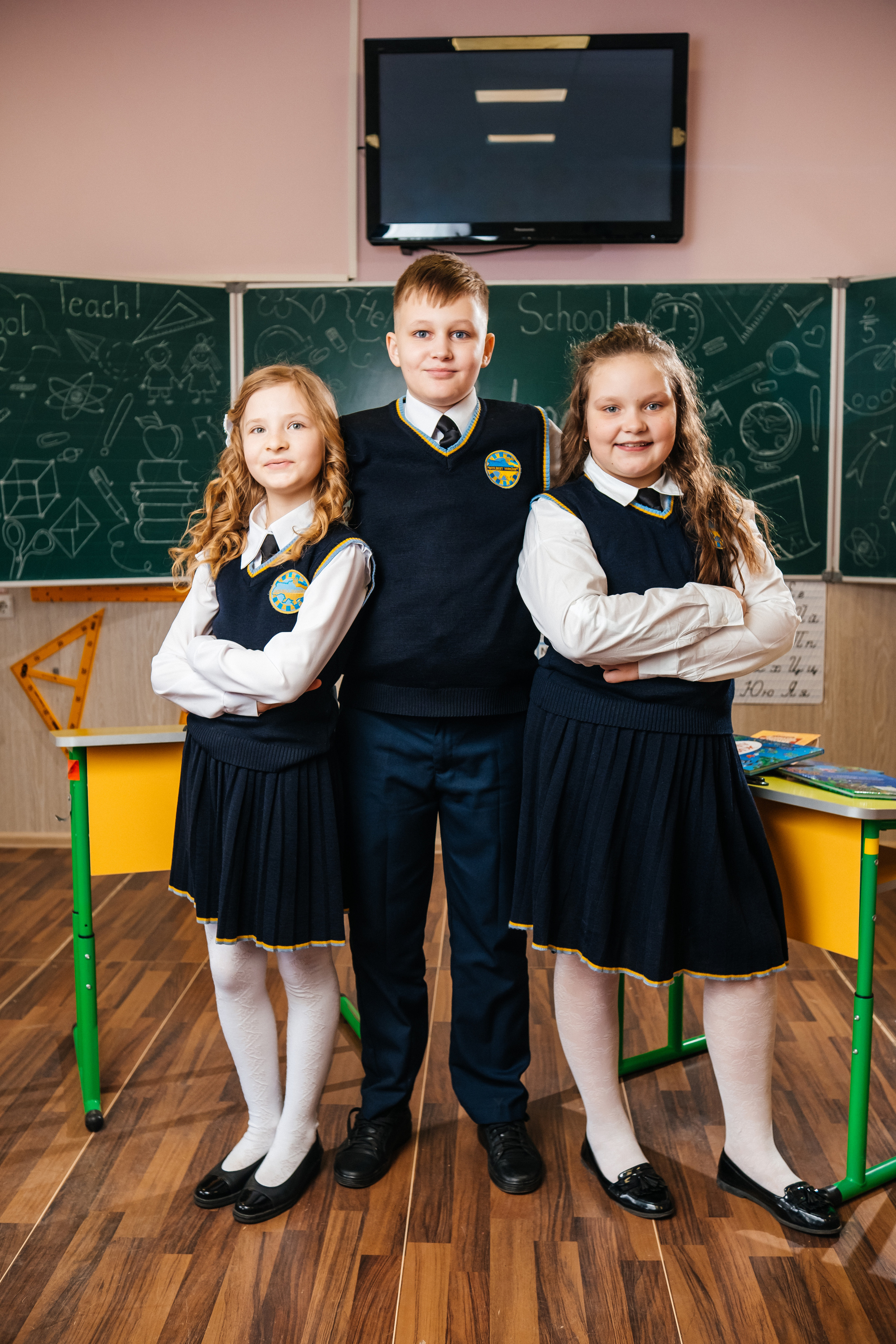 Альбом ЕКОНОМ. Випускні альбоми SCHOOL PHOTO BOOK