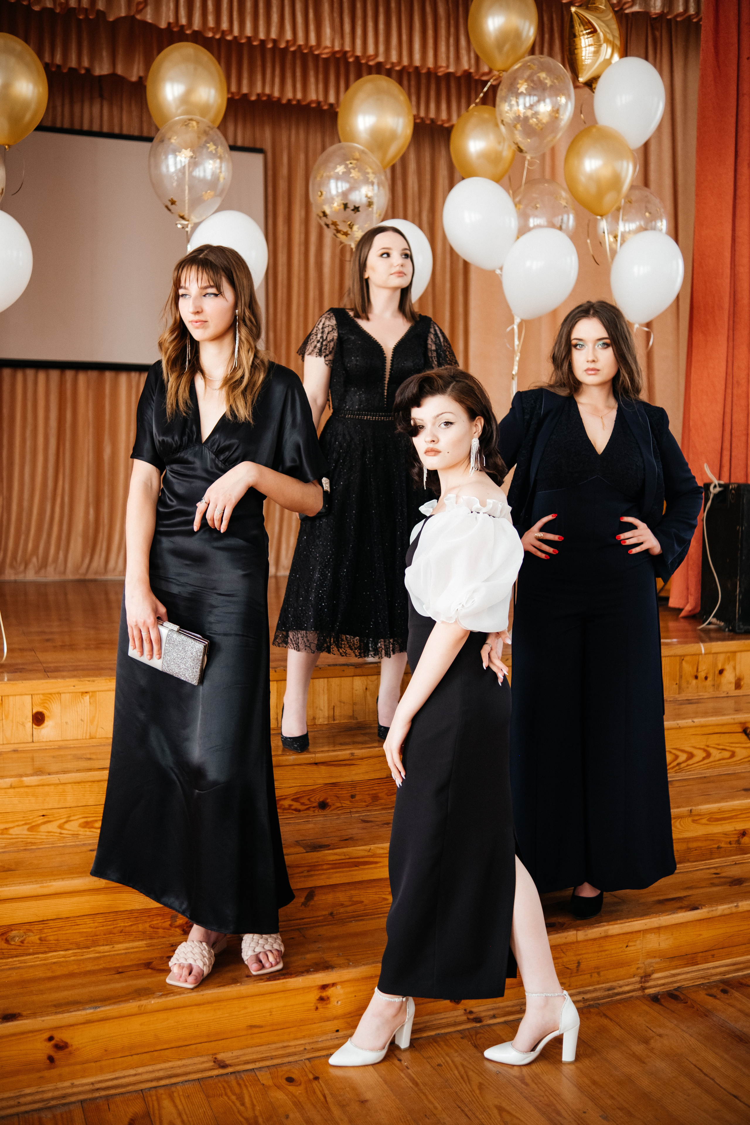 Випускні альбоми SCHOOL PHOTO BOOK