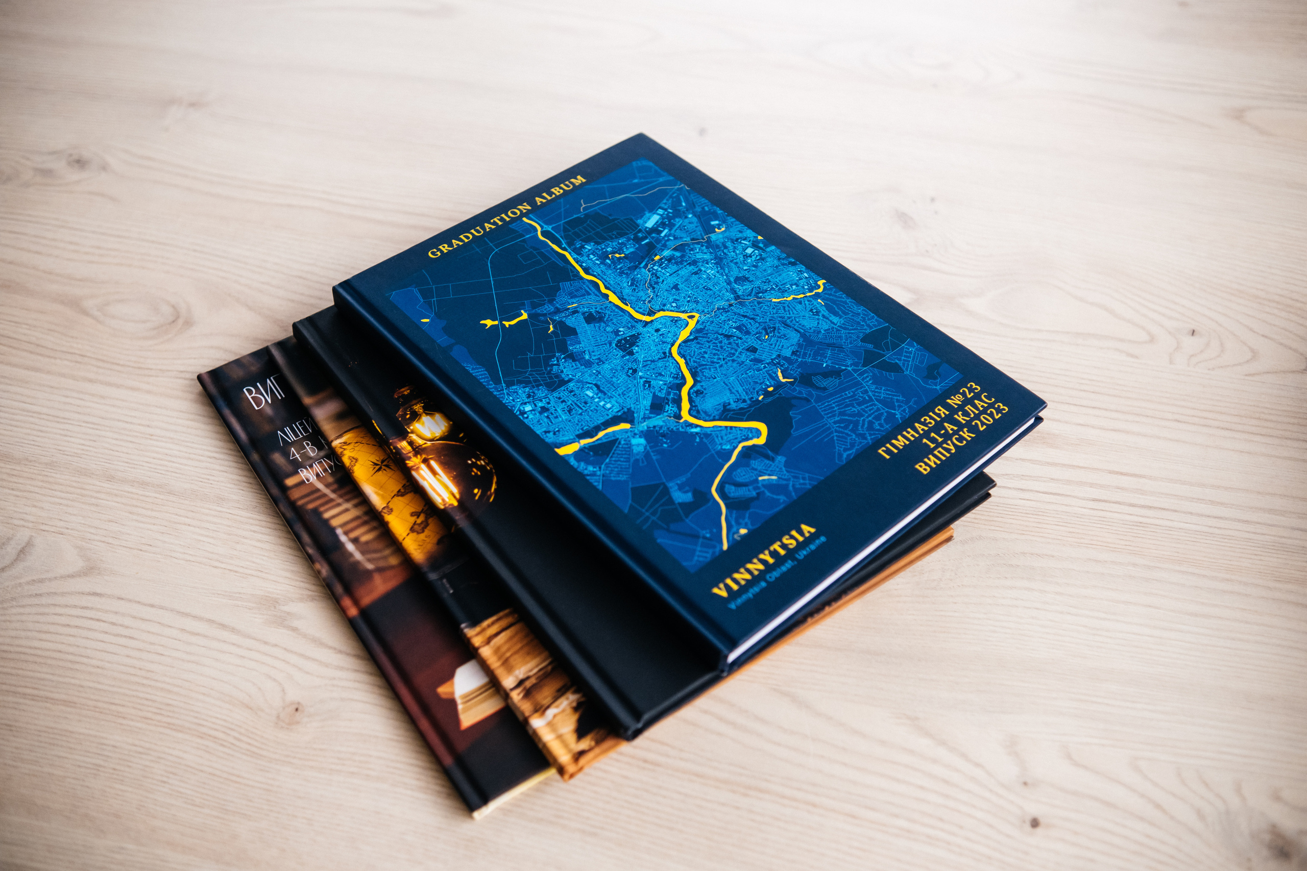 Альбом ЕКОНОМ. Випускні альбоми SCHOOL PHOTO BOOK