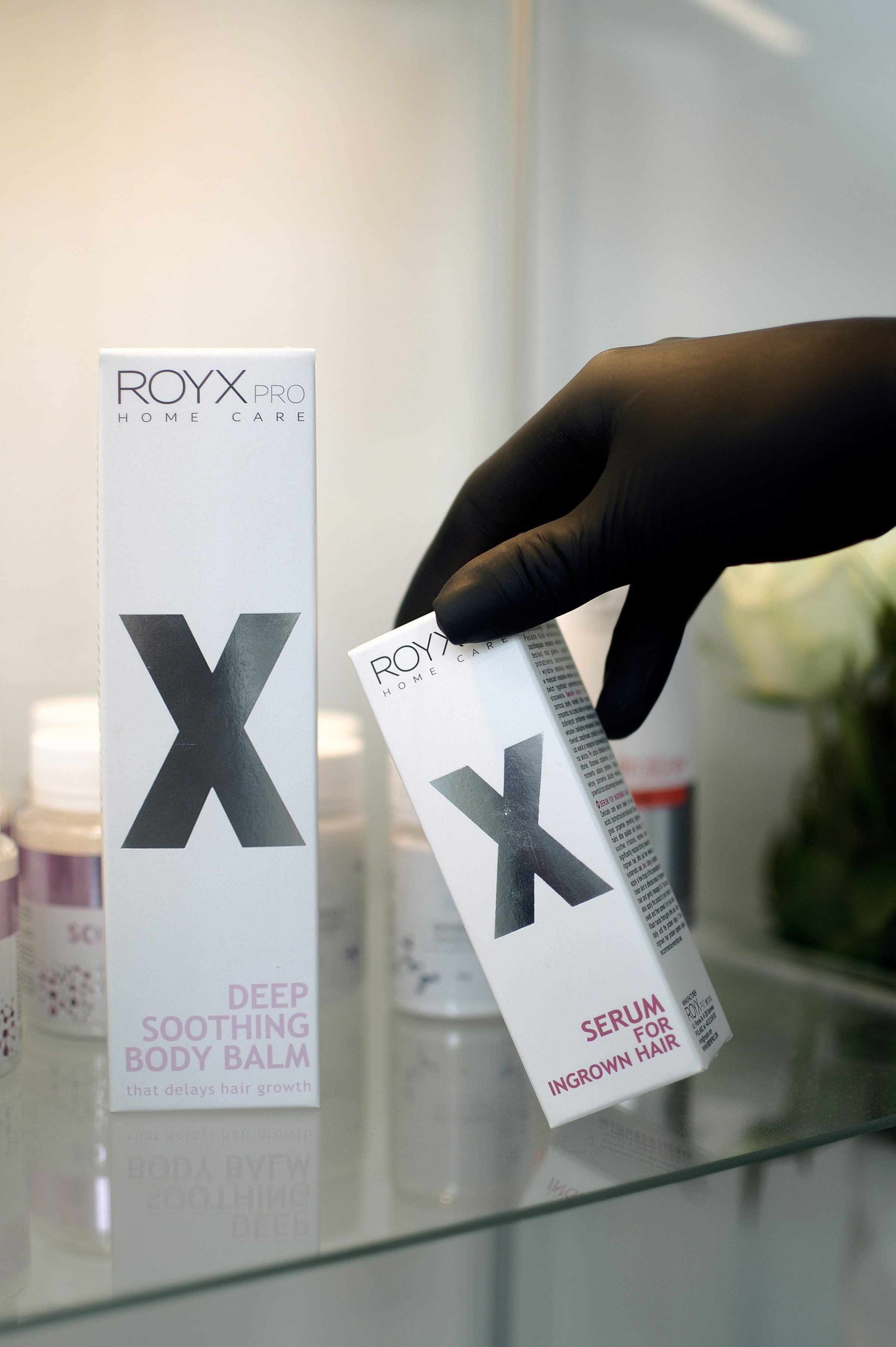 Kosmetyki na półce – branding salonu depilacji