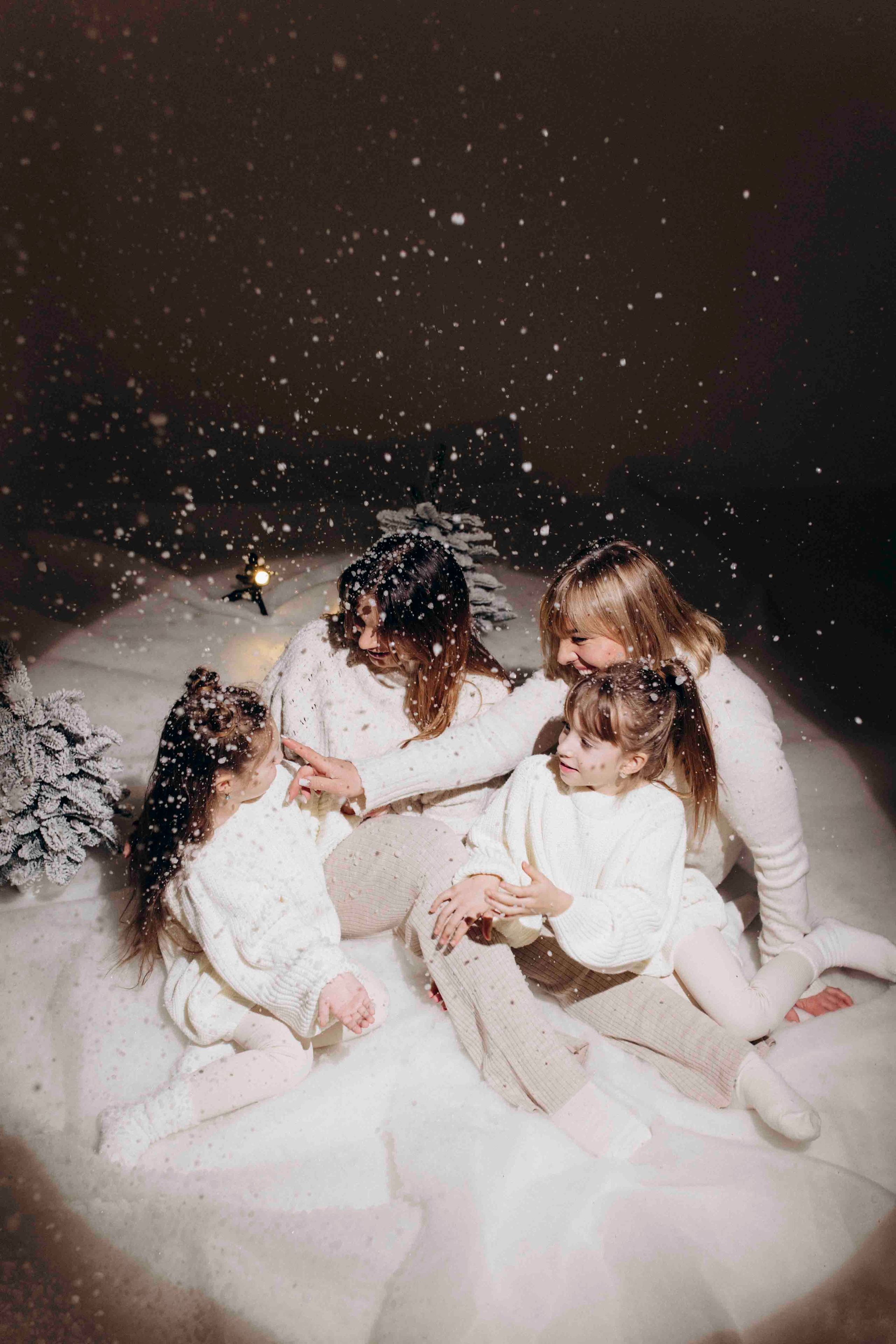 Snow Photo Day. Wedding and family photographer in Calgary