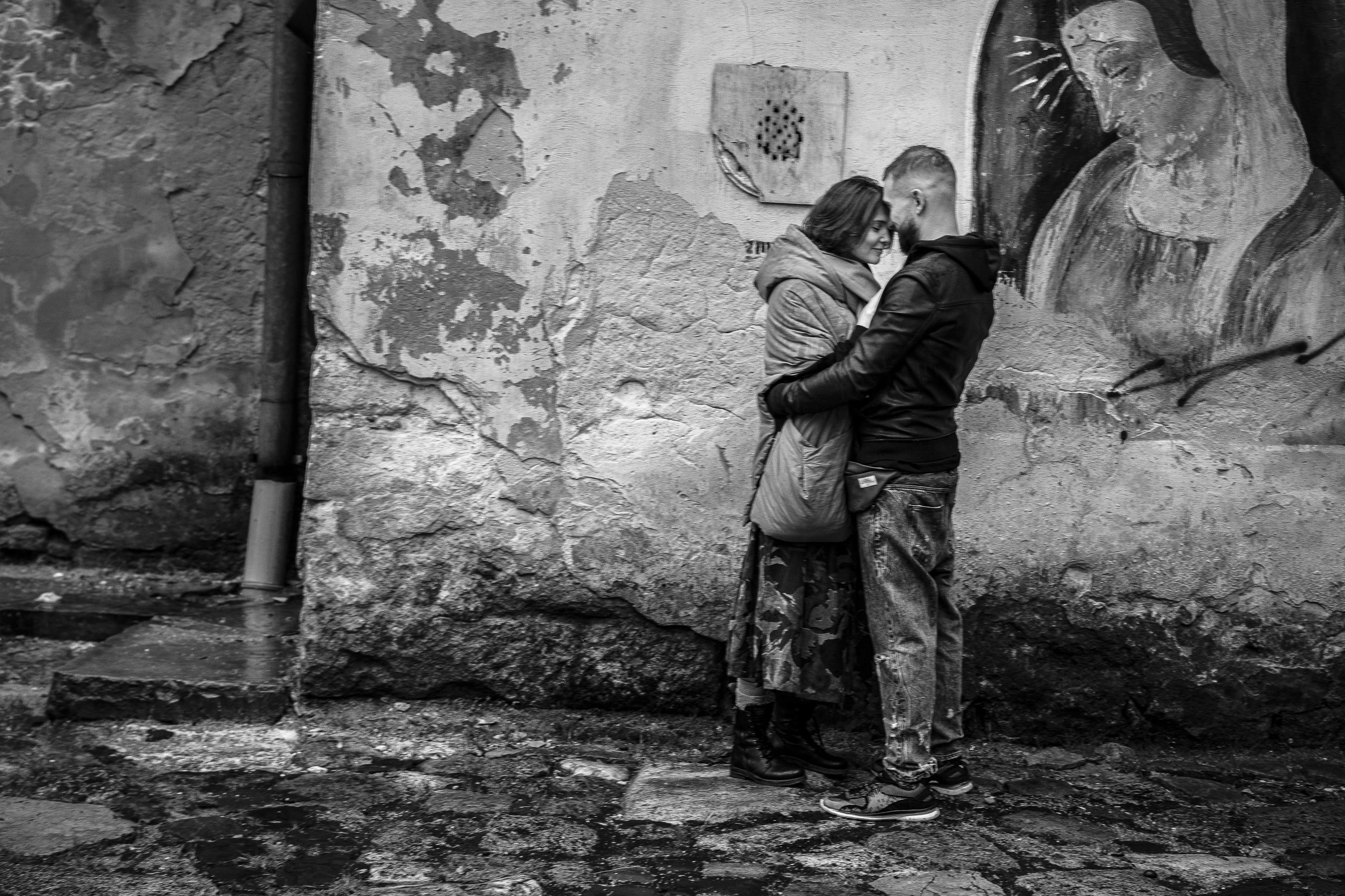 Love walks through the rain. Тарас Бовт. Фотограф Львів. Портрети та репортаж з подій