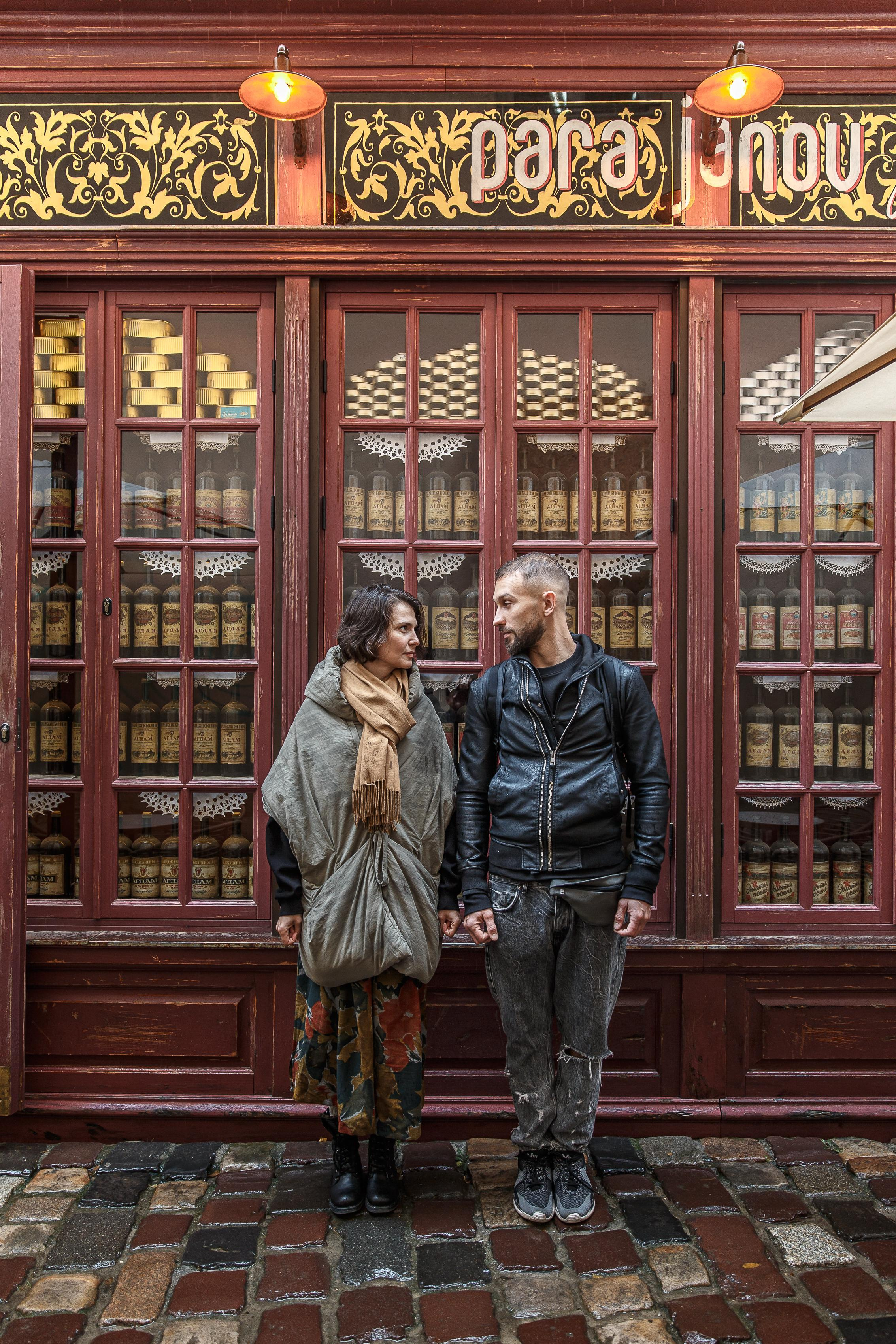 Love walks through the rain. Тарас Бовт. Фотограф Львів. Портрети та репортаж з подій