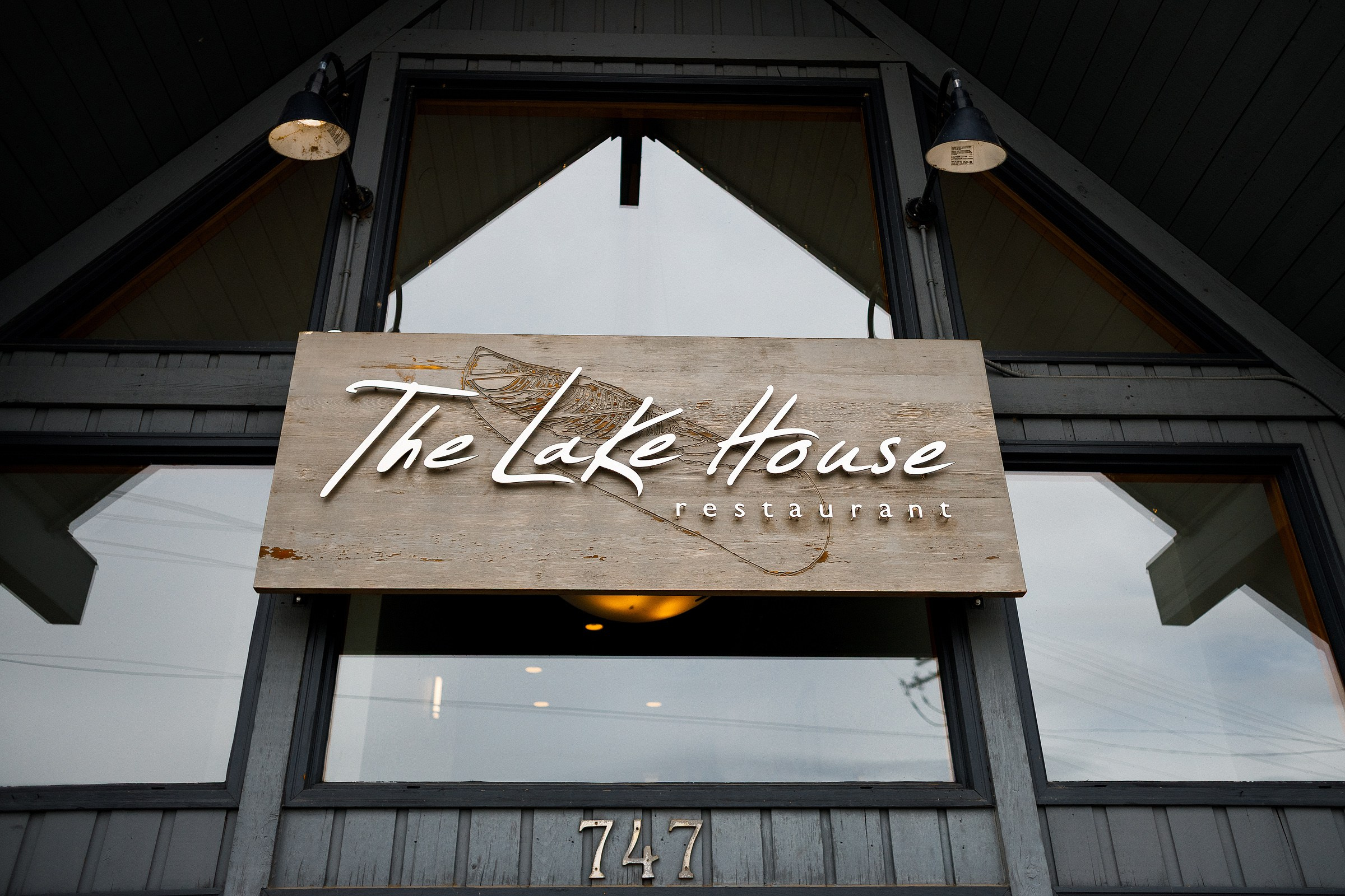 Amy & Richard. Photographer Calgary