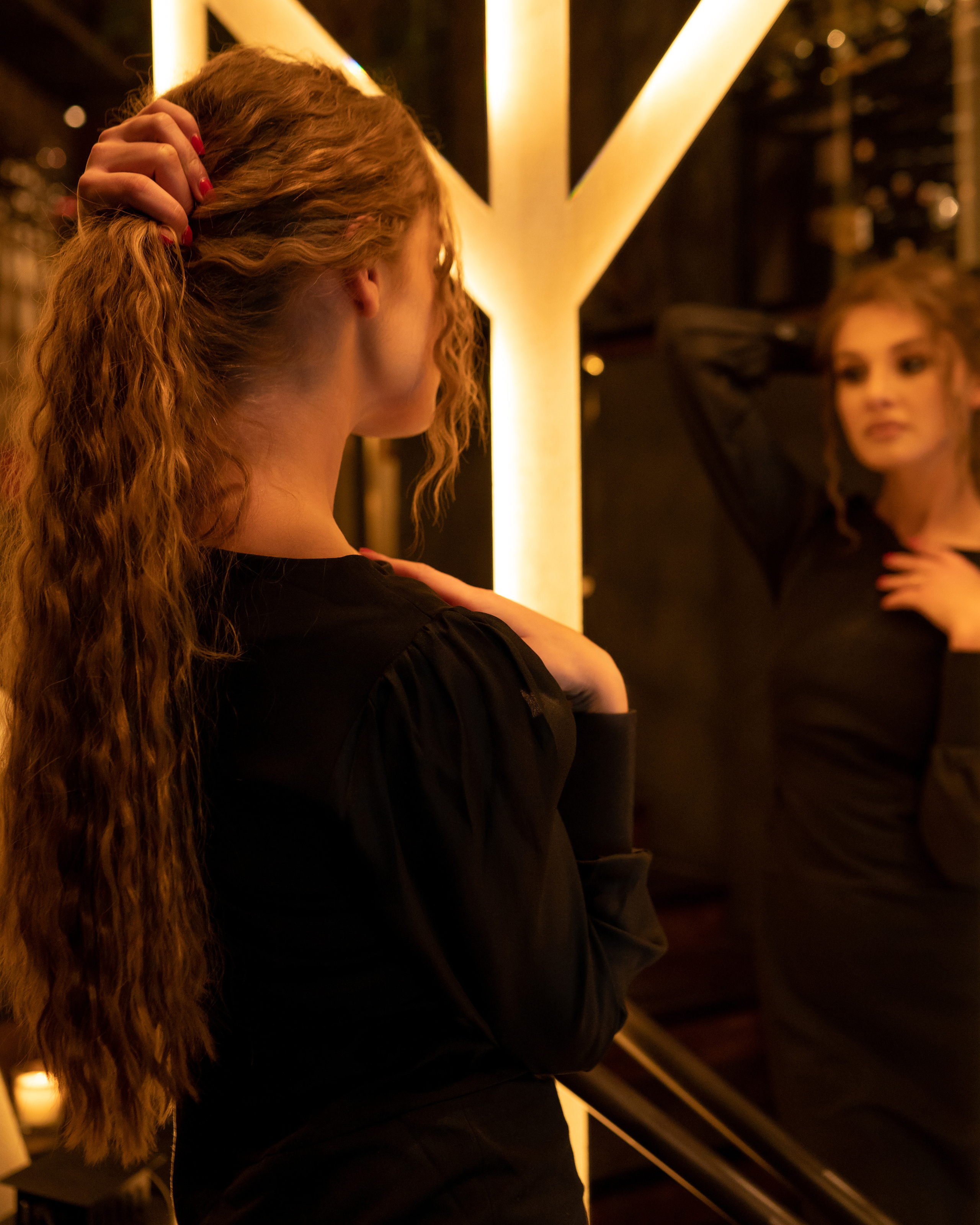 Фотосессия в интерьере красивого ресторана. Весільний і портретний фотограф в Києві Євген Ковачов