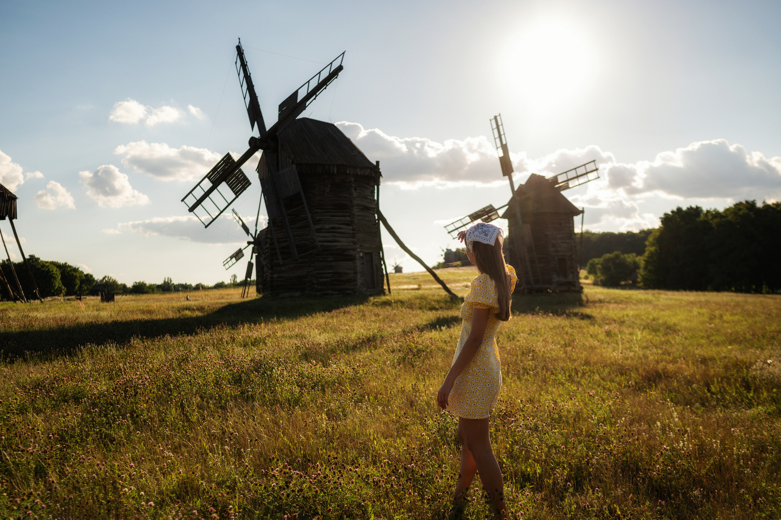 Фотосессия на территории музея народной архитектуры и быта Пирогово. Весільний і портретний фотограф в Києві Євген Ковачов