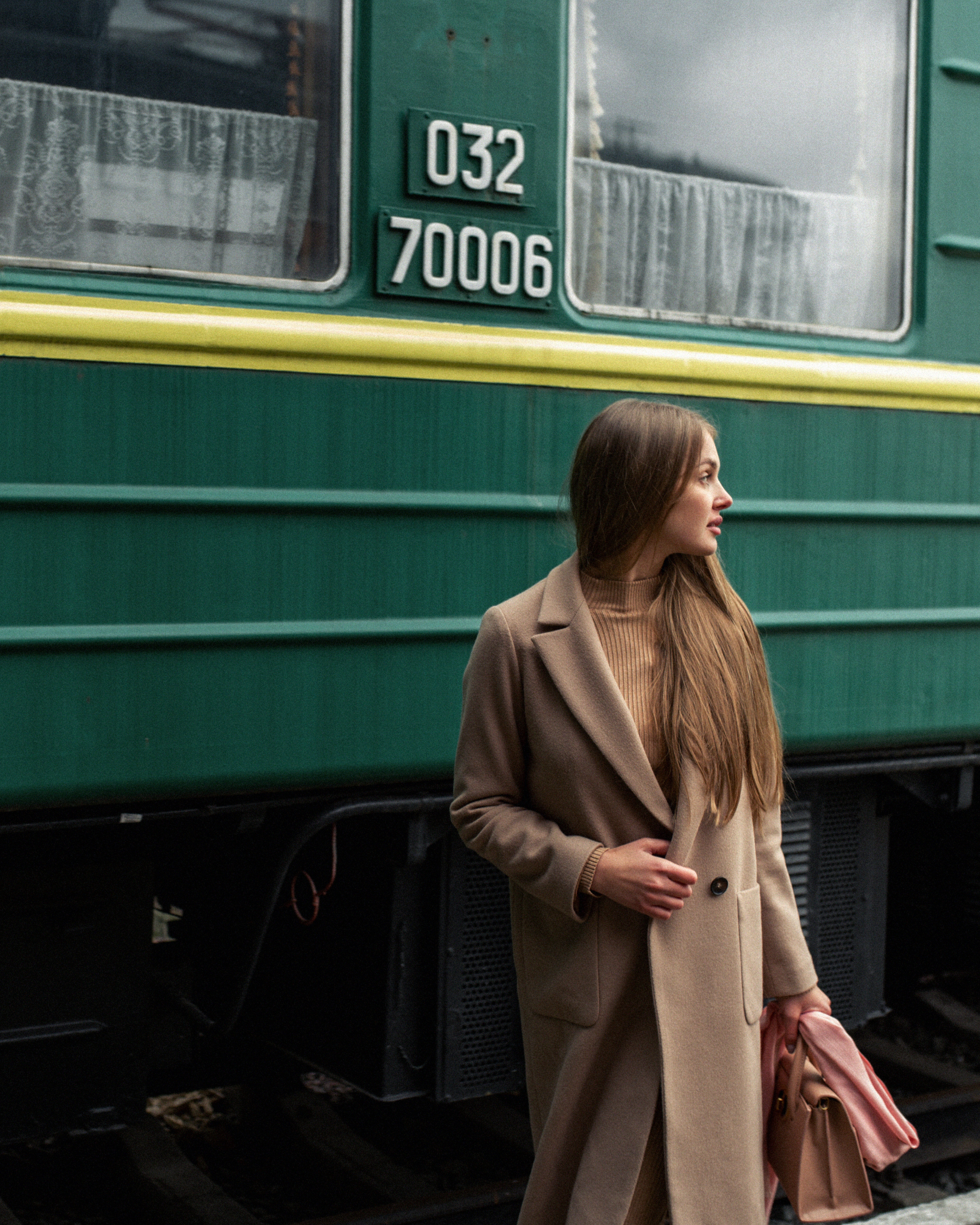 На перроні вокзала: найкращі фотосесії для яскравих та незабутніх знімків