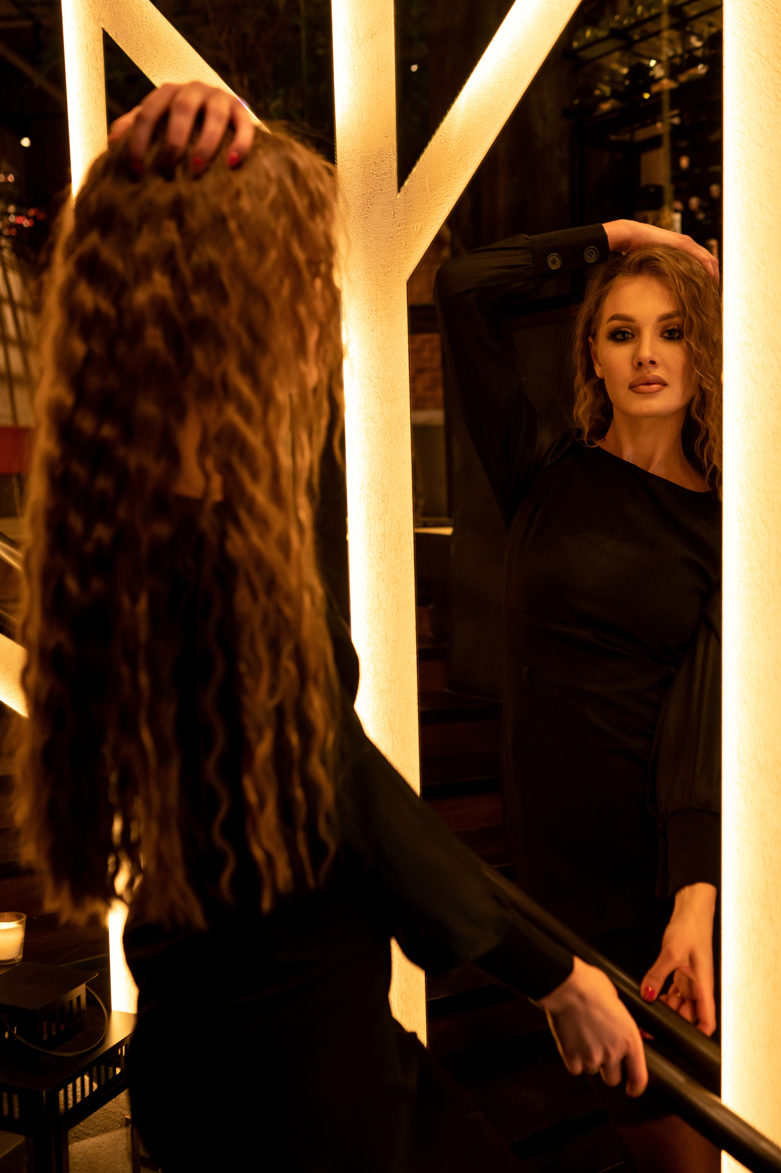 Фотосессия в интерьере красивого ресторана. Весільний і портретний фотограф в Києві Євген Ковачов