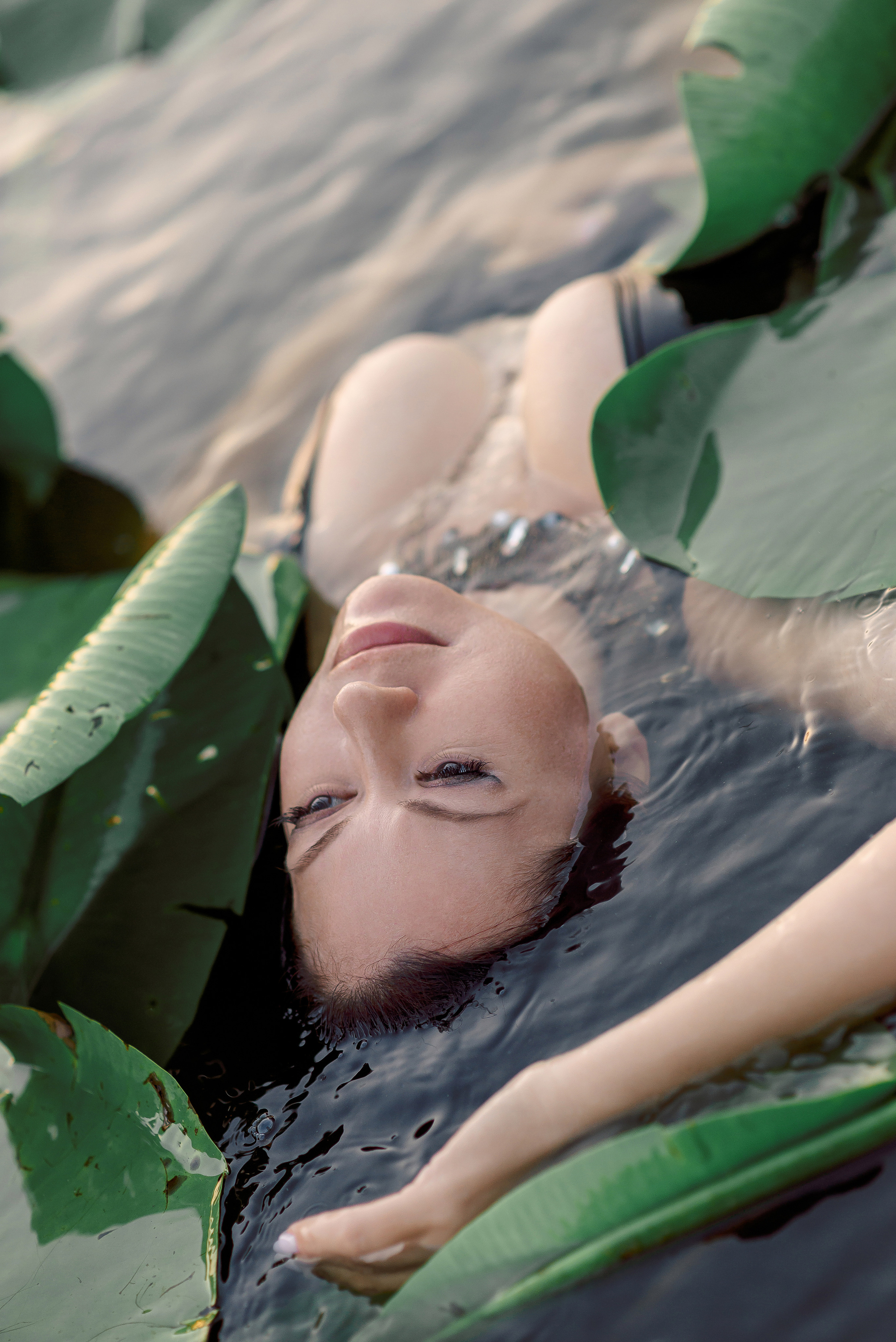 Неймовірна, зваблива, чаруюча Алла у дніпровських водах…. Soel studio. Фотограф Дніпро