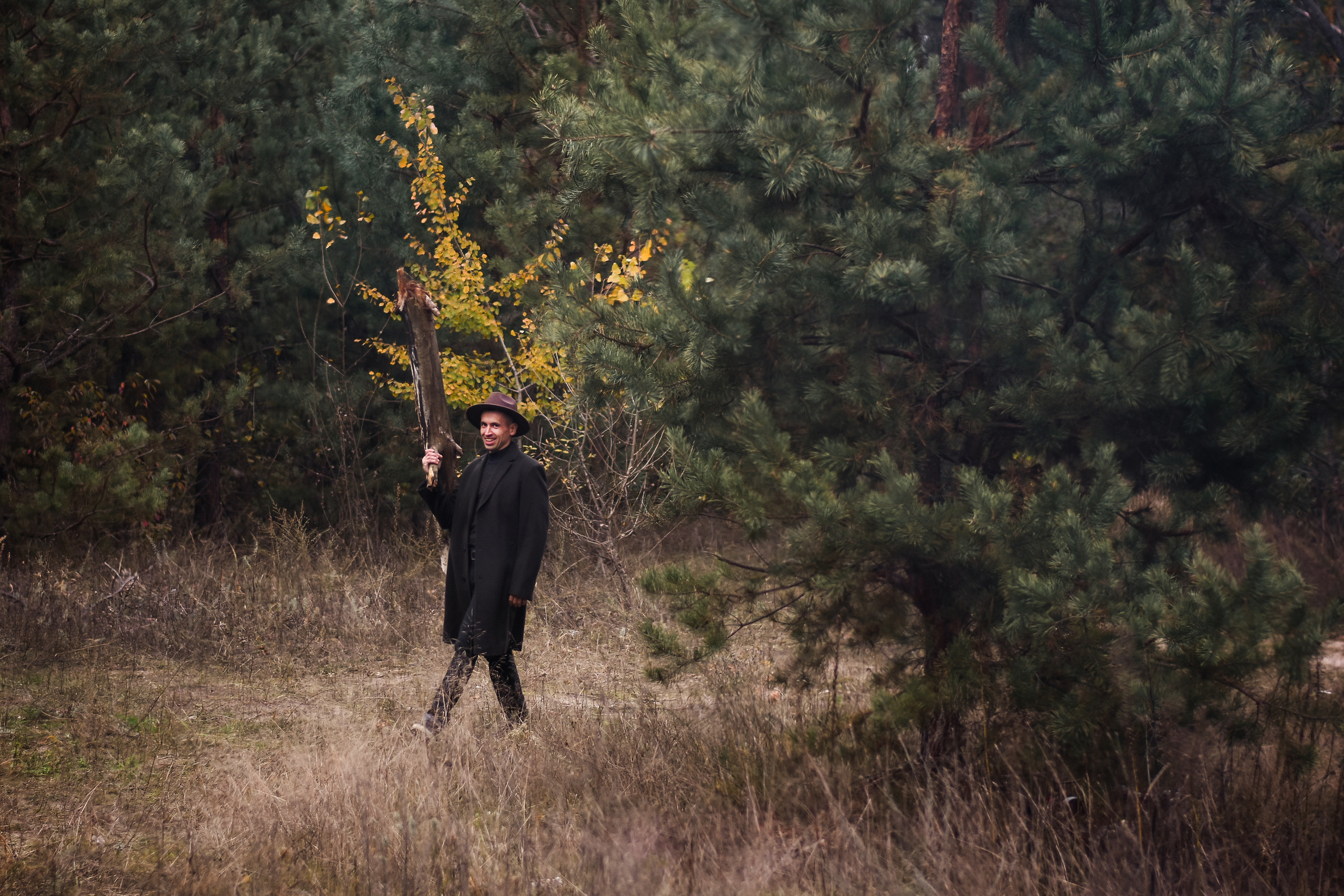Прогулка в лесу всей семьёй. Детский и семейный фотограф Алёна Васильева