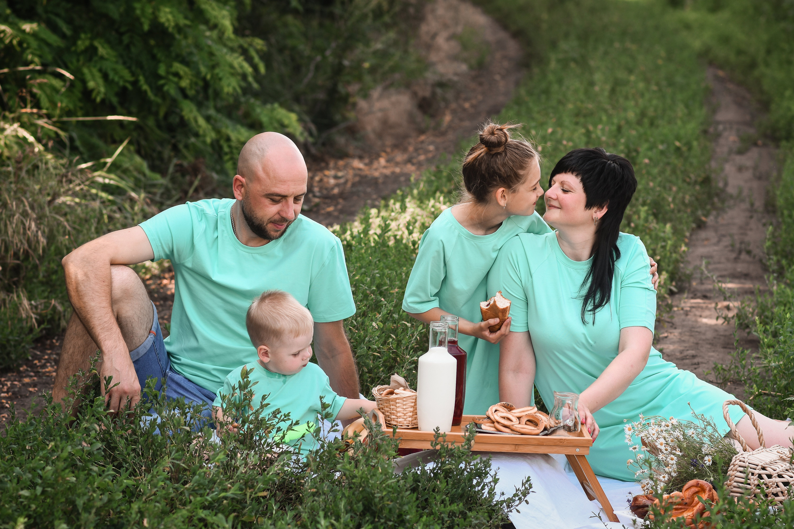 Летняя фотосессия прекрасной семьи. Детский и семейный фотограф Алёна Васильева