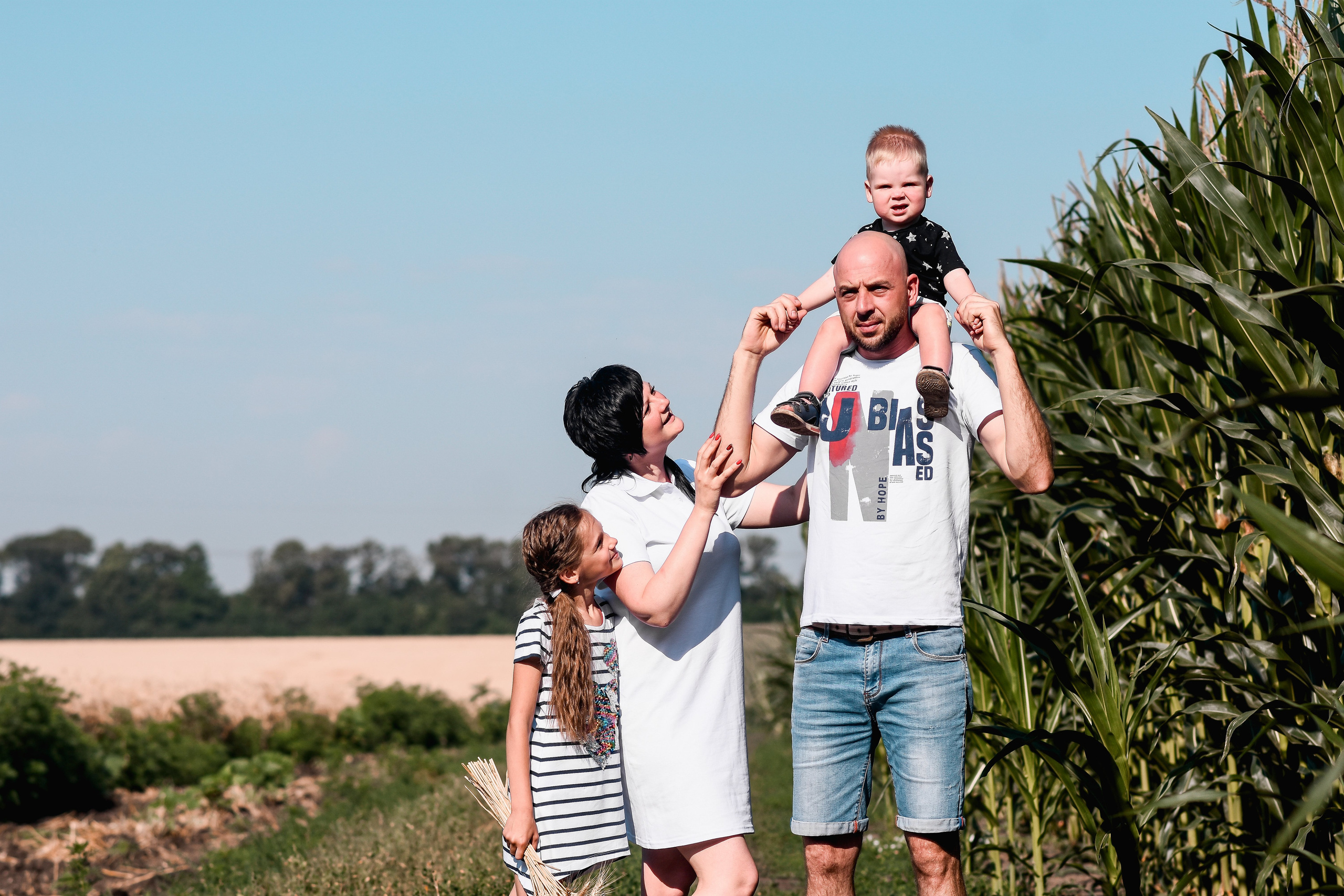 Летняя фотосессия прекрасной семьи. Детский и семейный фотограф Алёна Васильева