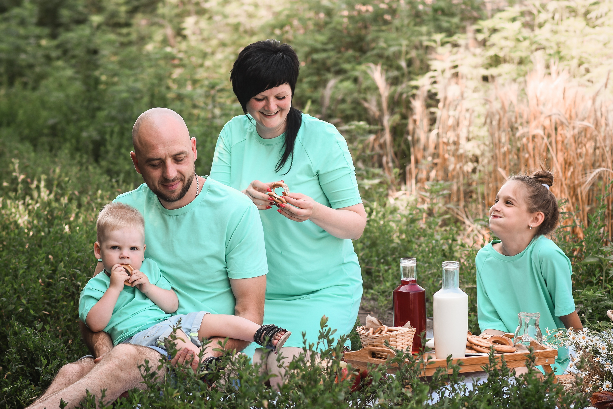 Летняя фотосессия прекрасной семьи. Детский и семейный фотограф Алёна Васильева