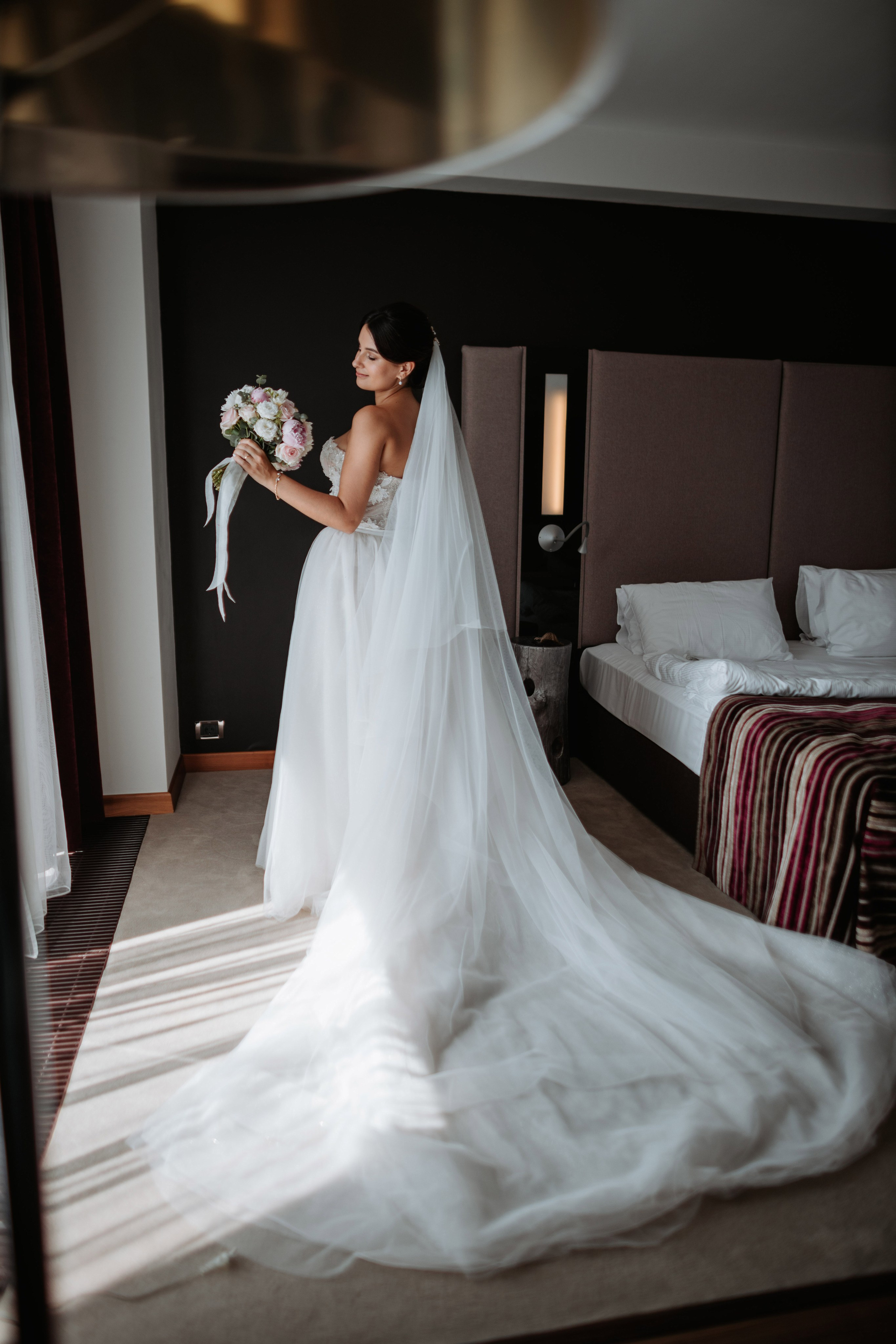 Matrimonio elegante di Olga & Slava — Emozioni autentiche e bellezza senza tempo. Fotografo di matrimoni a Firenze, Pisa e Toscana | Fotografia spontanea ed elegante in Italia