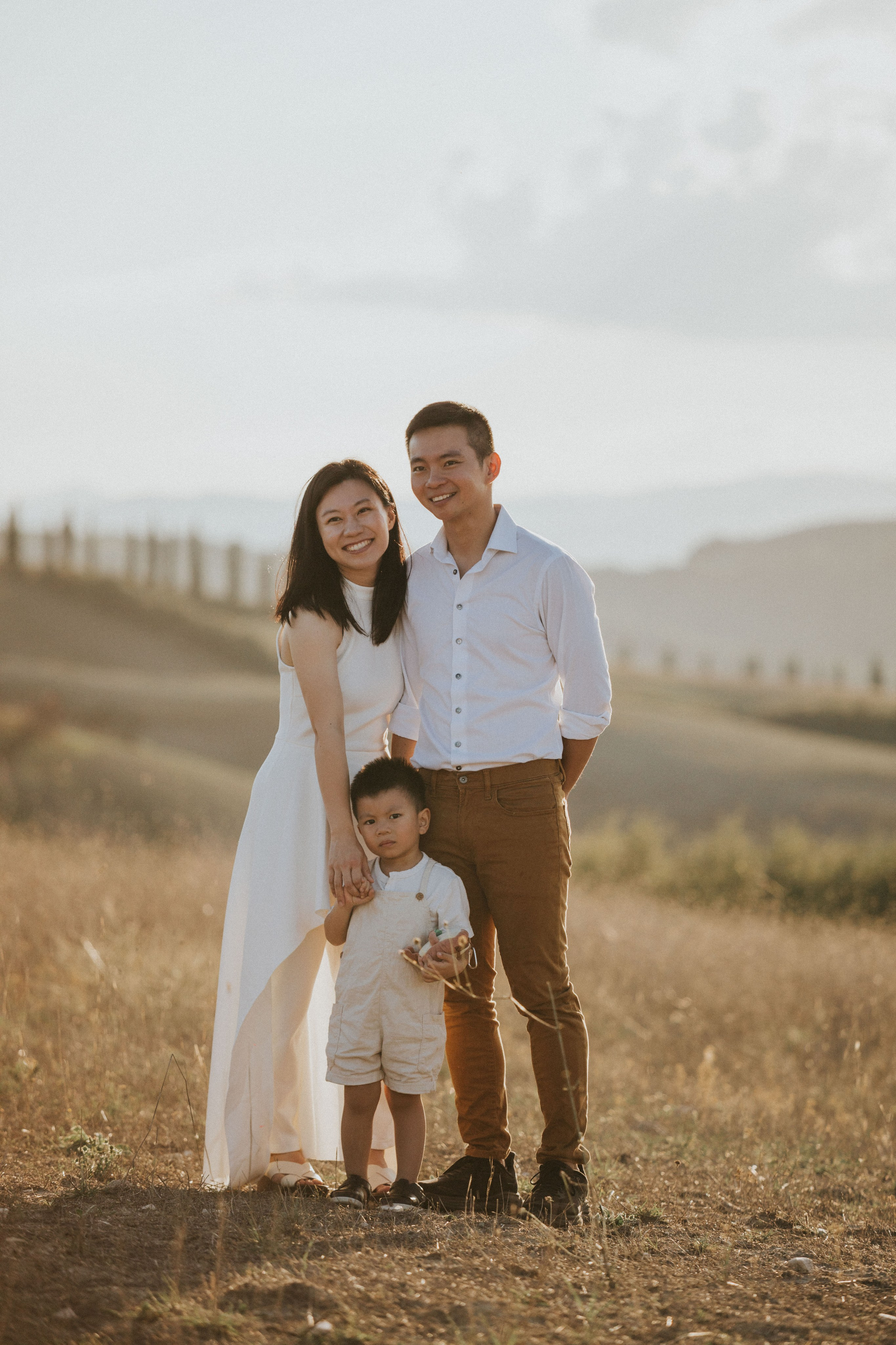 Family Photoshoot in Tuscany | Val d’Orcia & Pienza Photographer. Wedding Photographer in Florence, Pisa & Tuscany | Candid & Elegant Photography in Italy