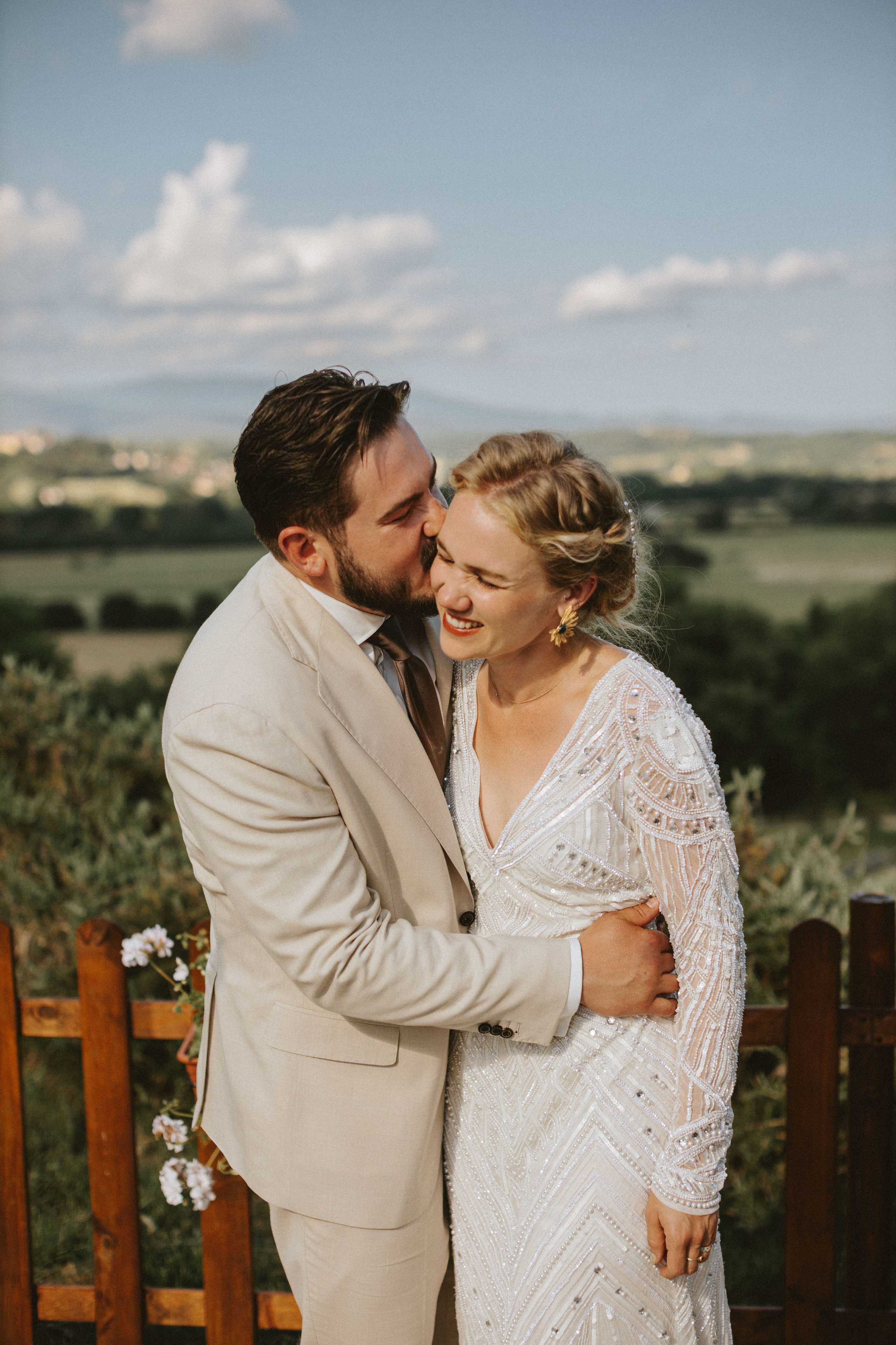 Sebastian & Isa – Matrimonio Romantico in Toscana | Celebrazione Intima tra le Colline. Fotografo di matrimoni a Firenze, Pisa e Toscana | Fotografia spontanea ed elegante in Italia