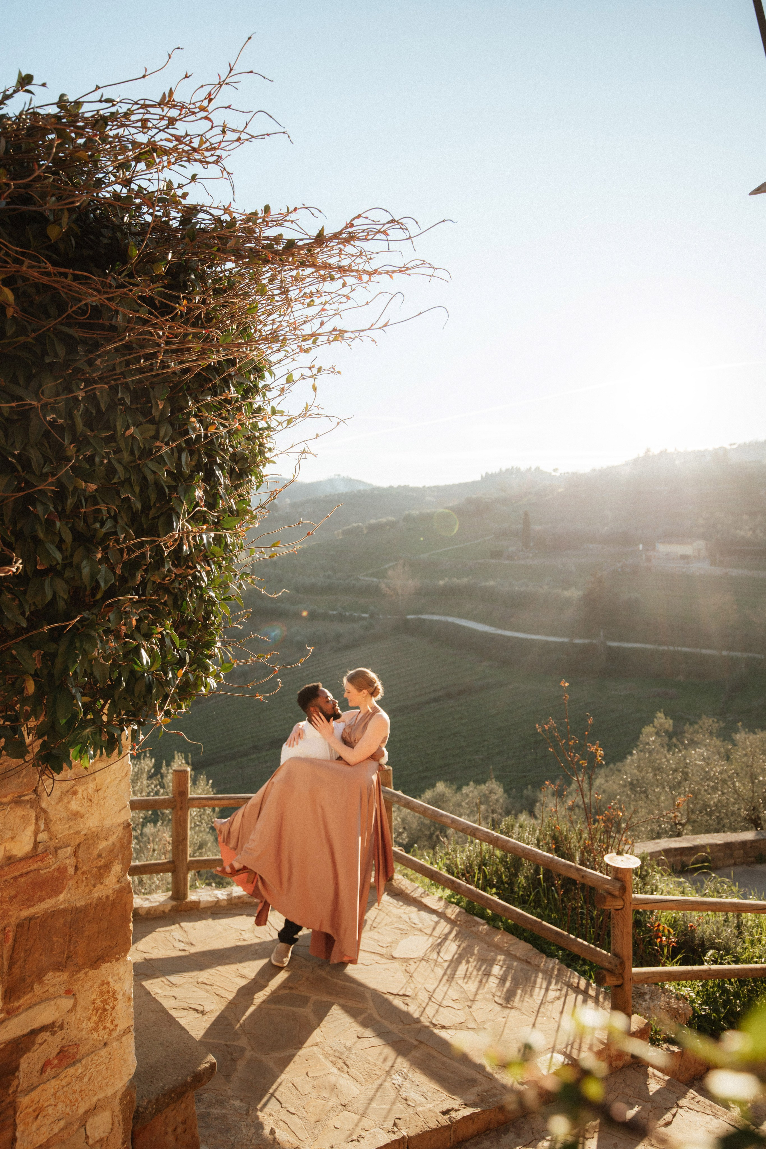 Seth & Janaya. Fotografo di matrimoni a Firenze, Pisa e Toscana | Fotografia spontanea ed elegante in Italia