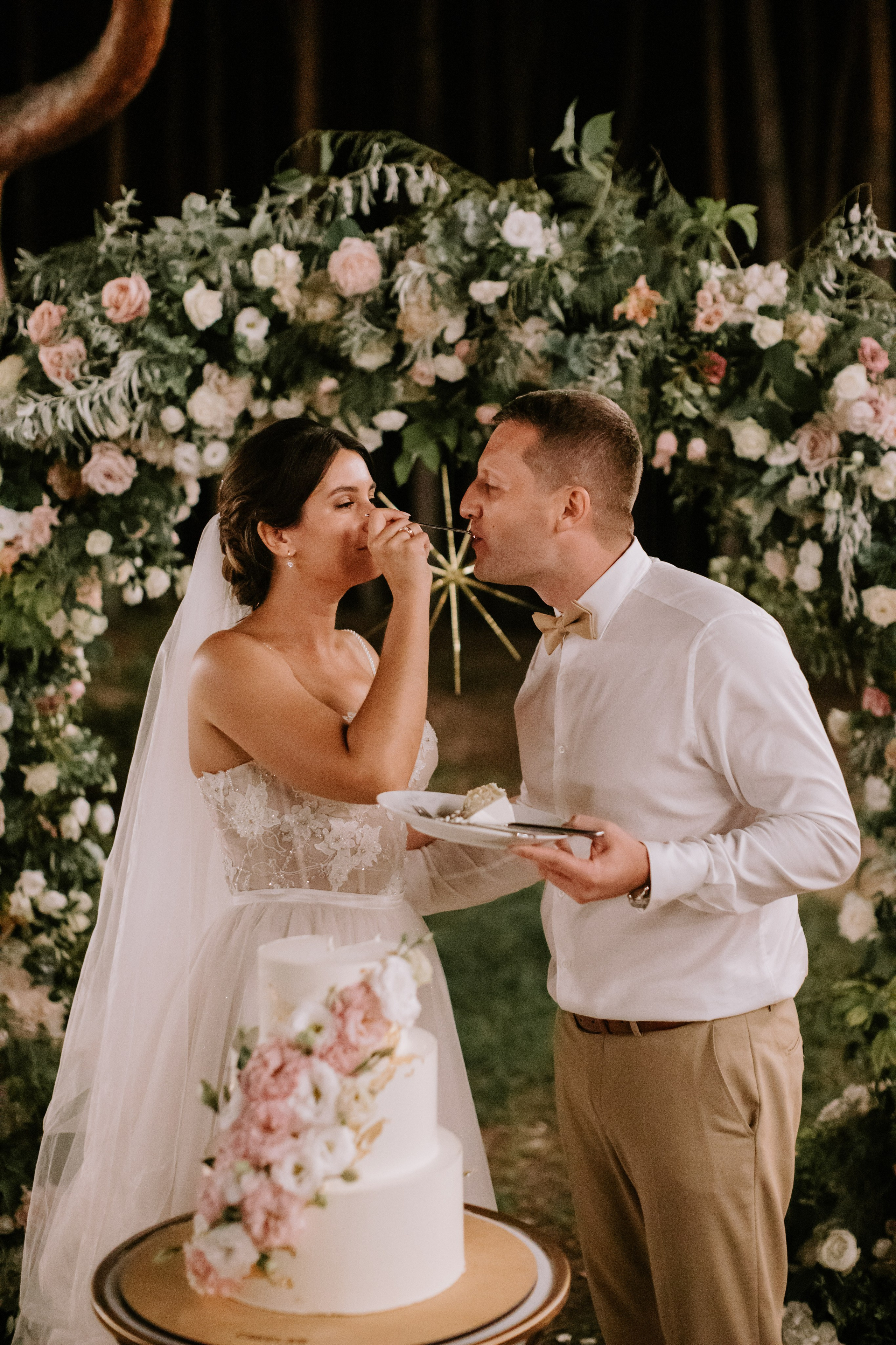 Matrimonio elegante di Olga & Slava — Emozioni autentiche e bellezza senza tempo. Fotografo di matrimoni a Firenze, Pisa e Toscana | Fotografia spontanea ed elegante in Italia