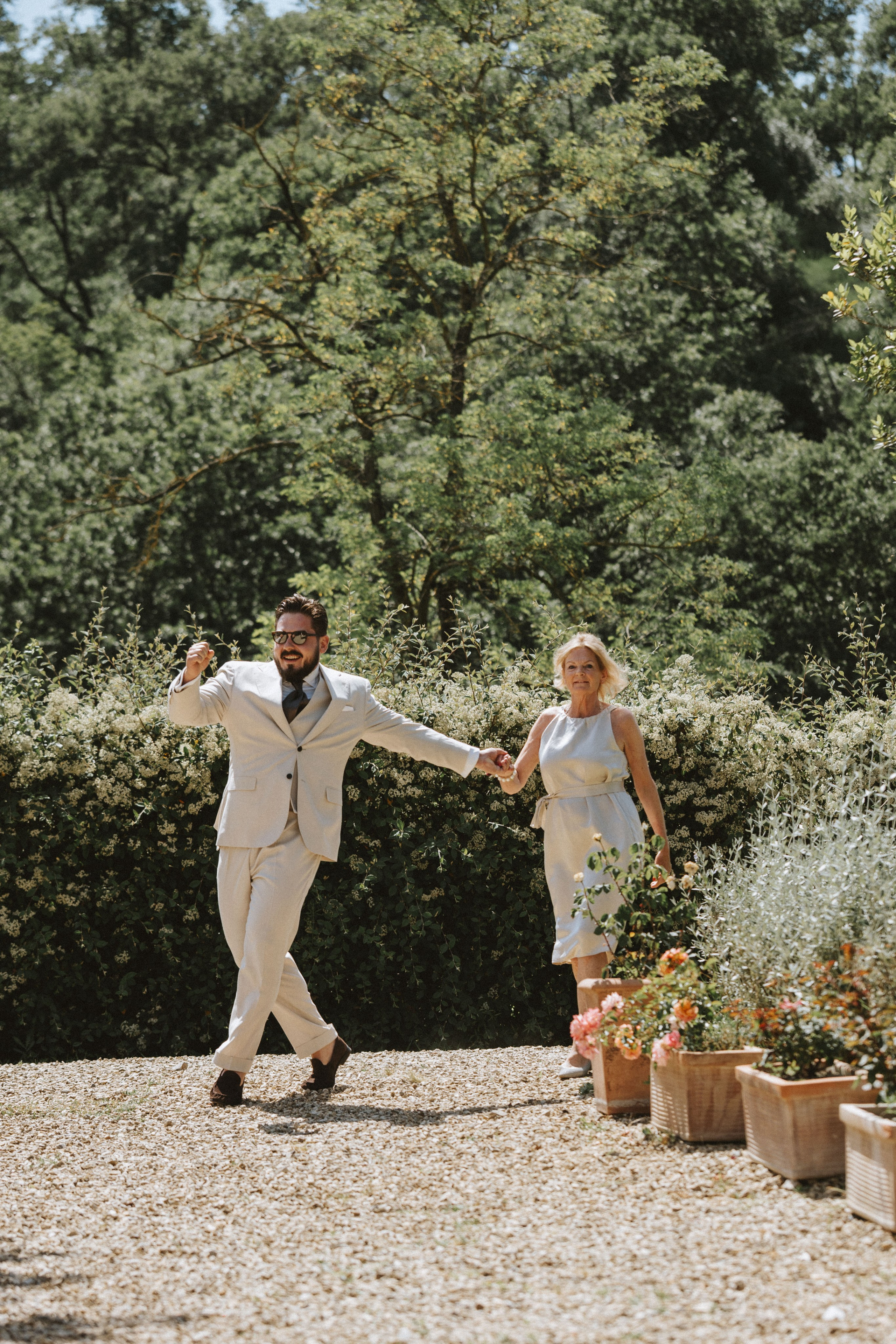 Sebastian & Isa – Matrimonio Romantico in Toscana | Celebrazione Intima tra le Colline. Fotografo di matrimoni a Firenze, Pisa e Toscana | Fotografia spontanea ed elegante in Italia