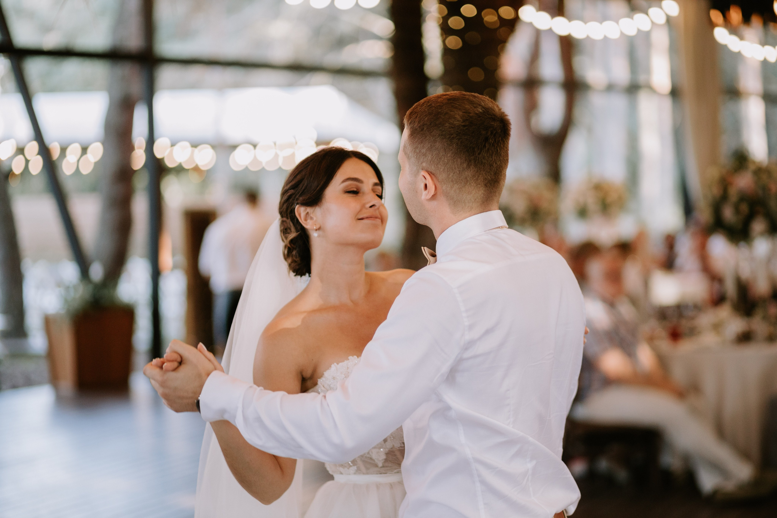 Matrimonio elegante di Olga & Slava — Emozioni autentiche e bellezza senza tempo. Fotografo di matrimoni a Firenze, Pisa e Toscana | Fotografia spontanea ed elegante in Italia