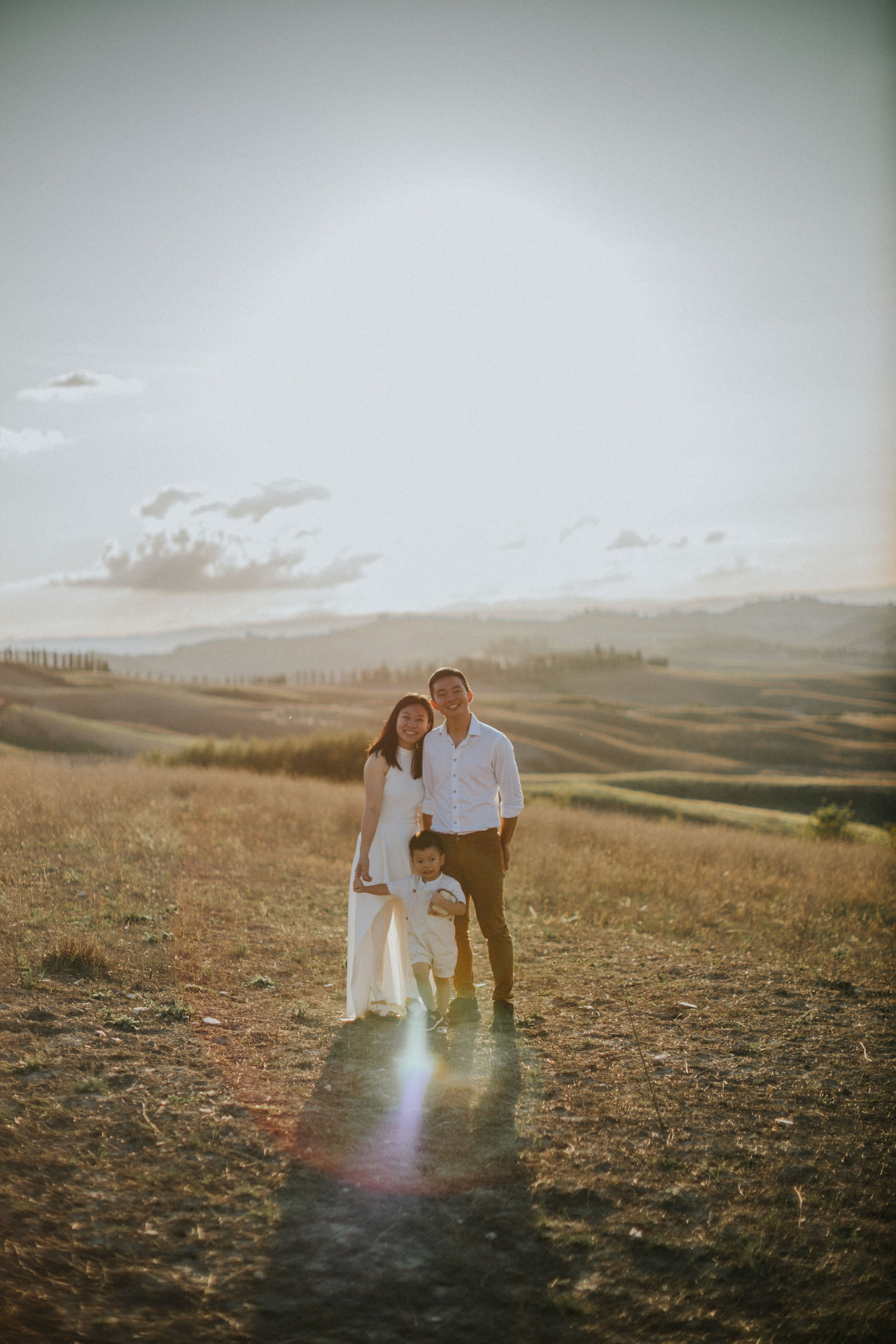 Family Photoshoot in Tuscany | Val d’Orcia & Pienza Photographer. Wedding Photographer in Florence, Pisa & Tuscany | Candid & Elegant Photography in Italy