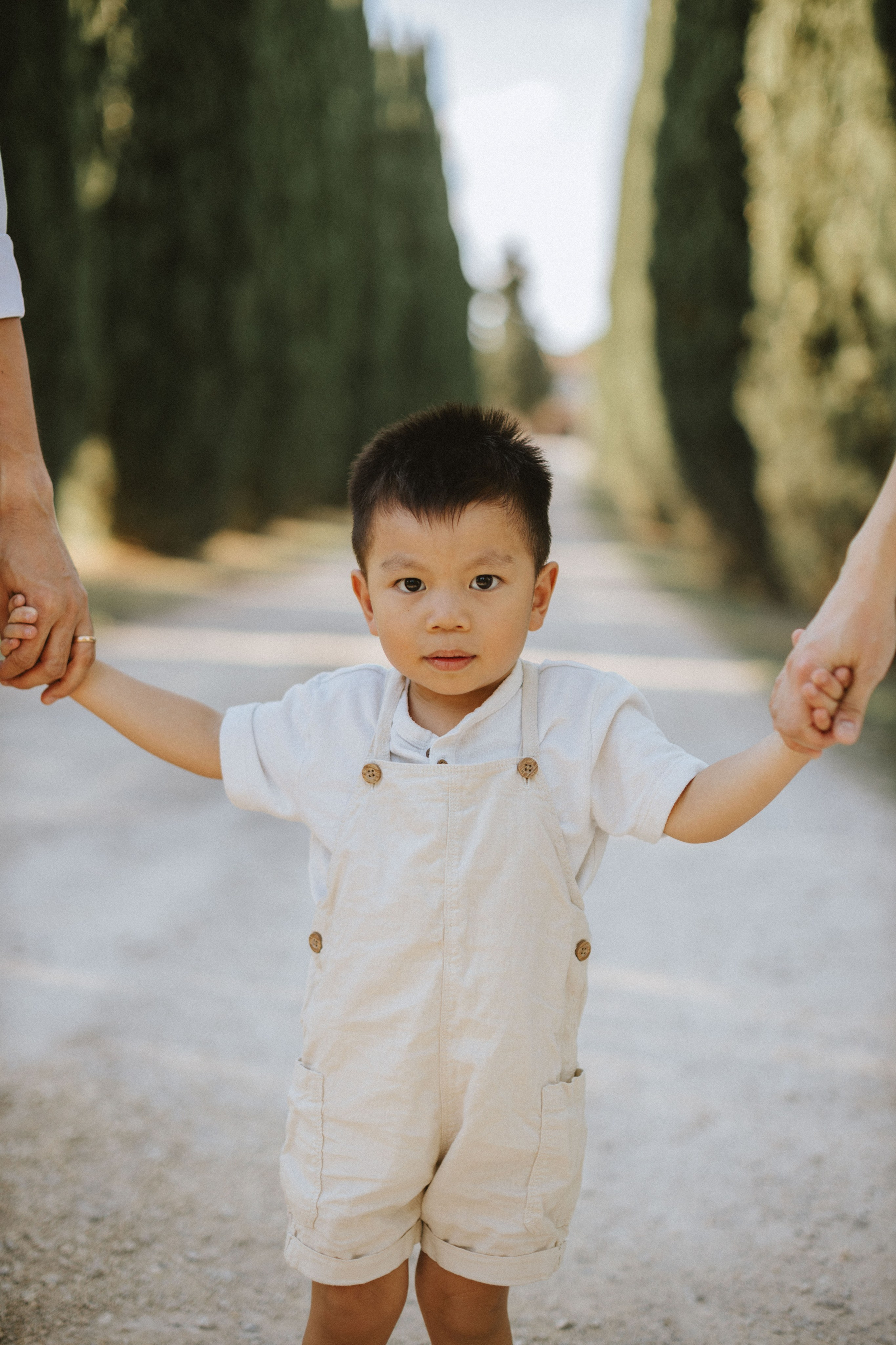 Family Photoshoot in Tuscany | Val d’Orcia & Pienza Photographer. Wedding Photographer in Florence, Pisa & Tuscany | Candid & Elegant Photography in Italy