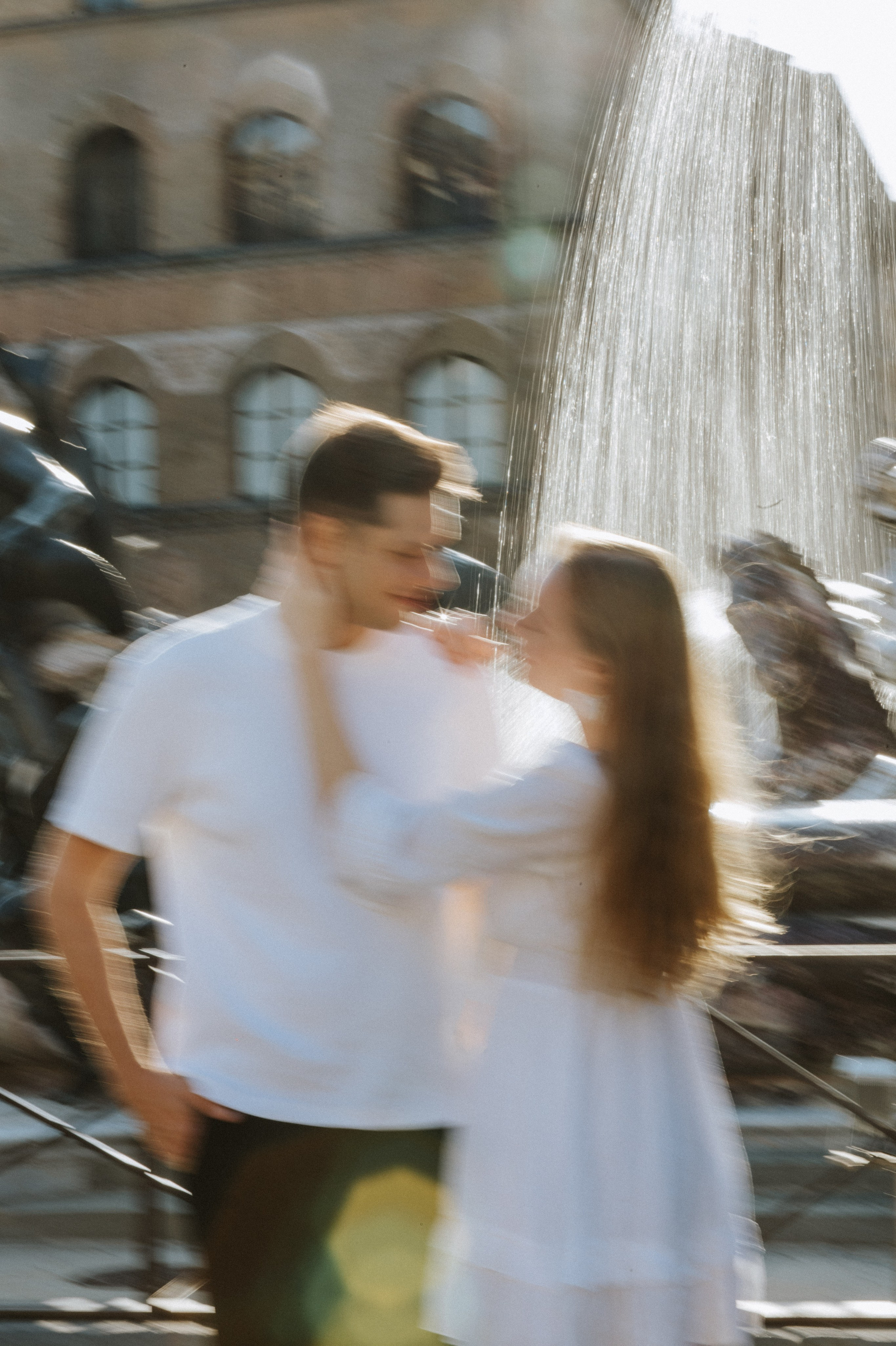 Couple Photoshoot Florence | Romantic Session at Ponte Vecchio & Uffizi. Wedding Photographer in Florence, Pisa & Tuscany | Candid & Elegant Photography in Italy