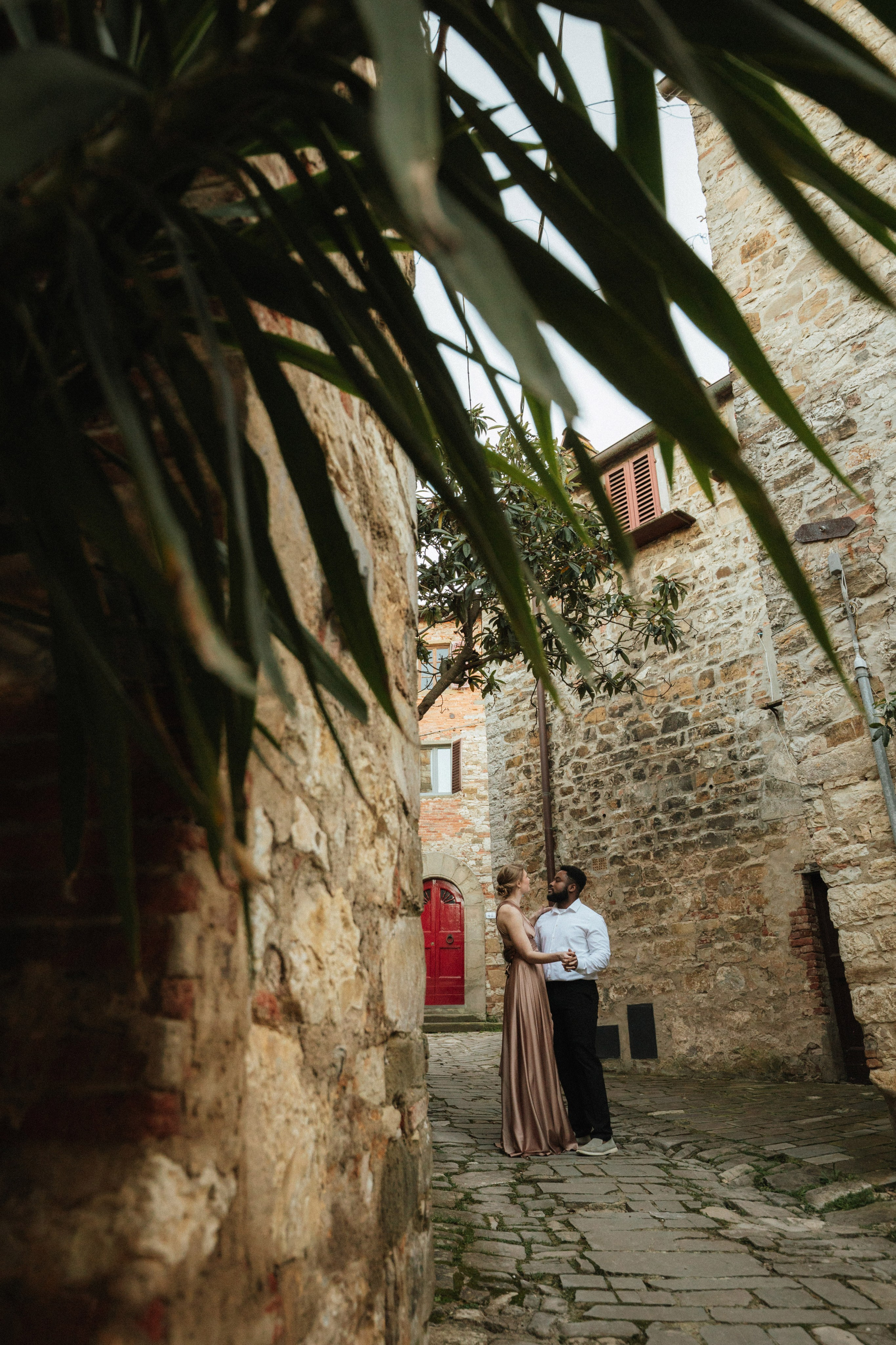 Seth & Janaya. Fotografo di matrimoni a Firenze, Pisa e Toscana | Fotografia spontanea ed elegante in Italia