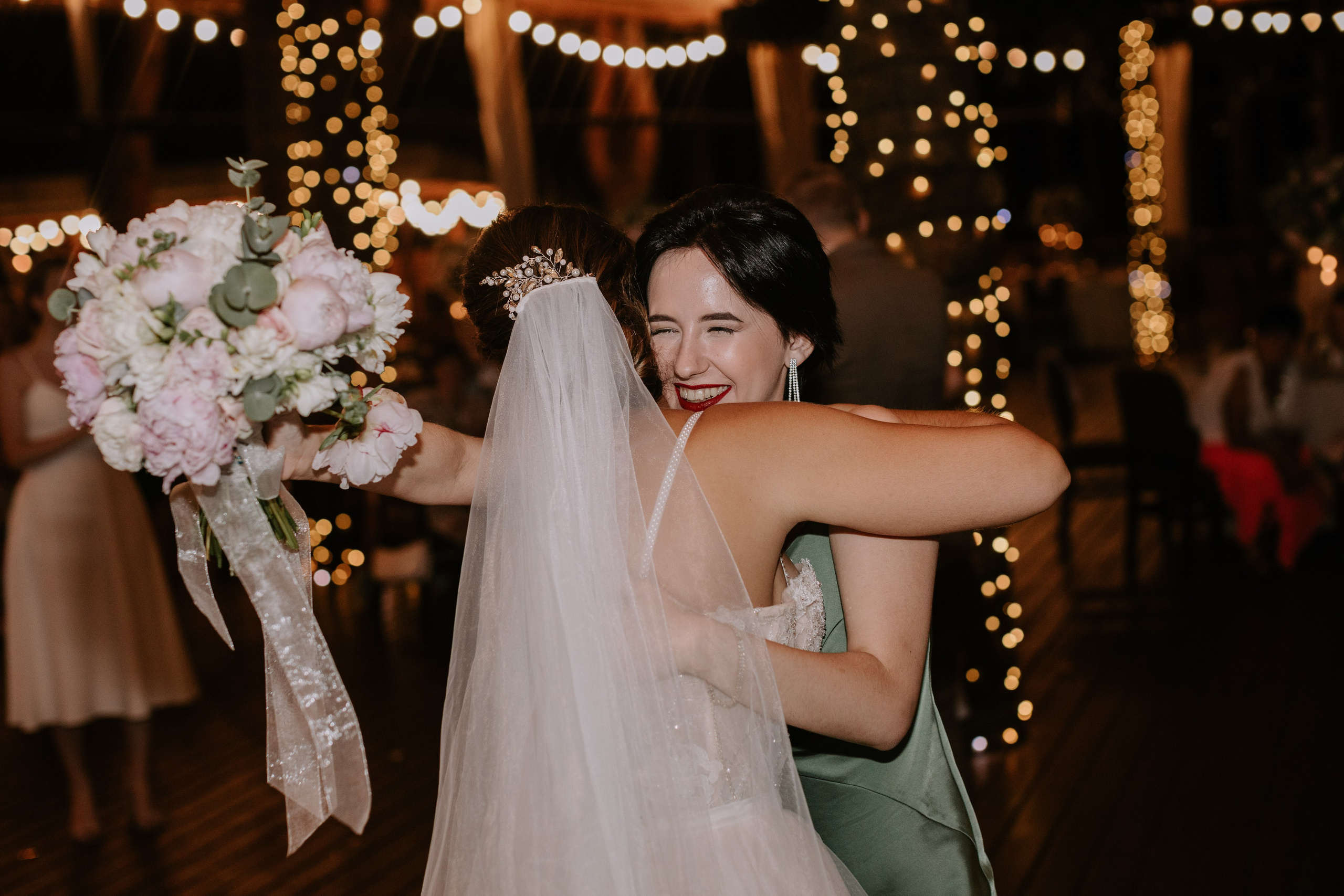 Matrimonio elegante di Olga & Slava — Emozioni autentiche e bellezza senza tempo. Fotografo di matrimoni a Firenze, Pisa e Toscana | Fotografia spontanea ed elegante in Italia