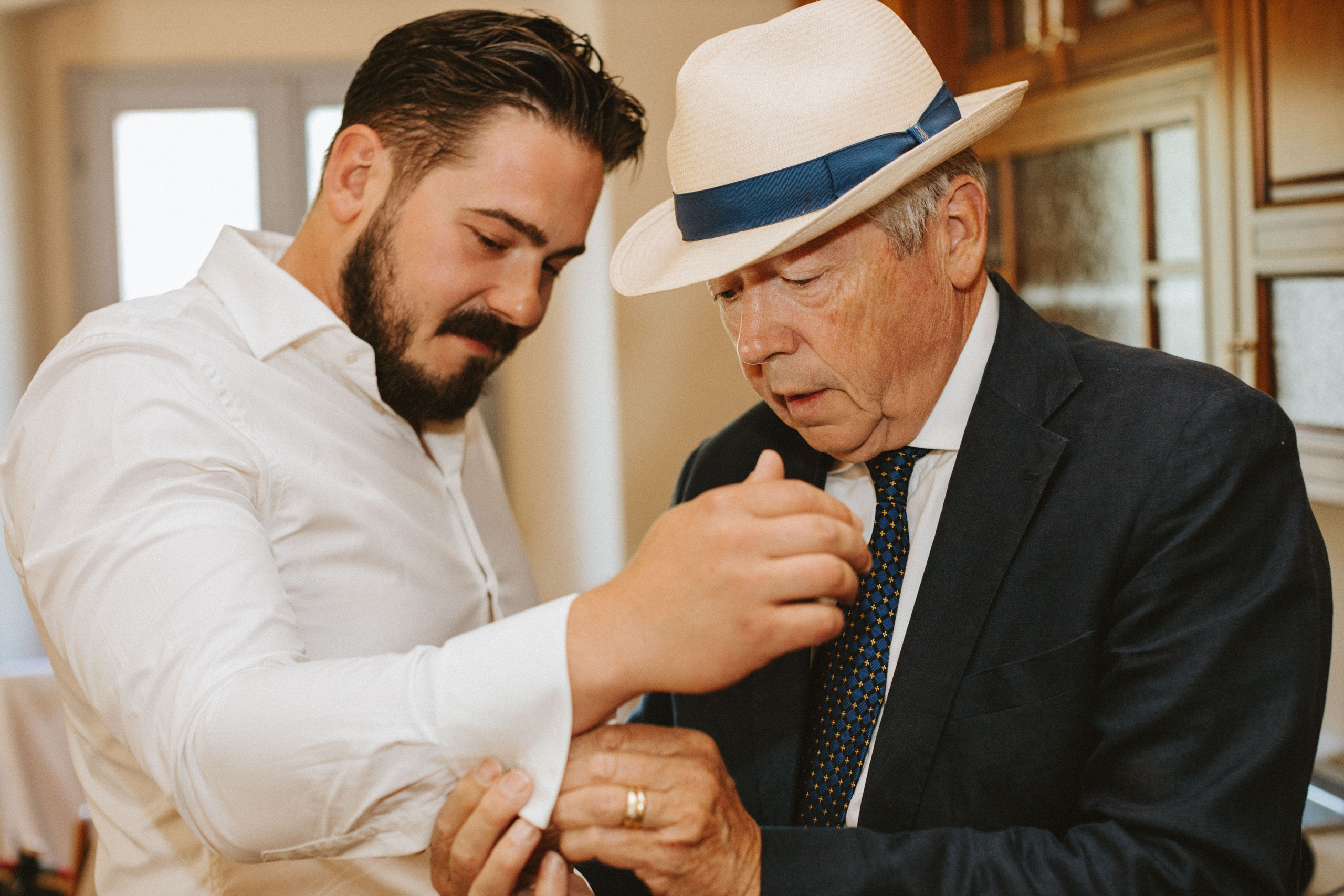 Sebastian & Isa – Matrimonio Romantico in Toscana | Celebrazione Intima tra le Colline. Fotografo di matrimoni a Firenze, Pisa e Toscana | Fotografia spontanea ed elegante in Italia