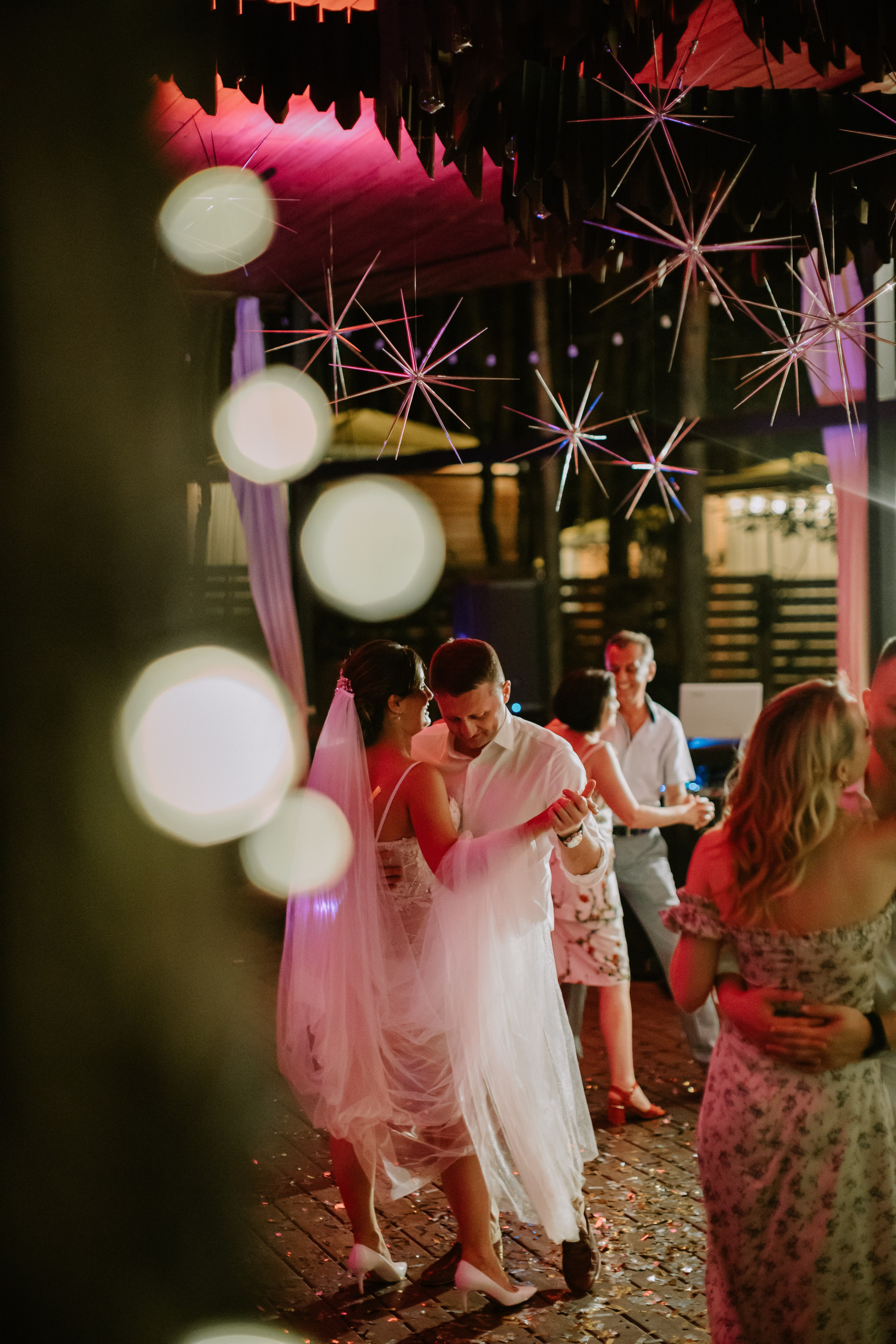 Matrimonio elegante di Olga & Slava — Emozioni autentiche e bellezza senza tempo. Fotografo di matrimoni a Firenze, Pisa e Toscana | Fotografia spontanea ed elegante in Italia