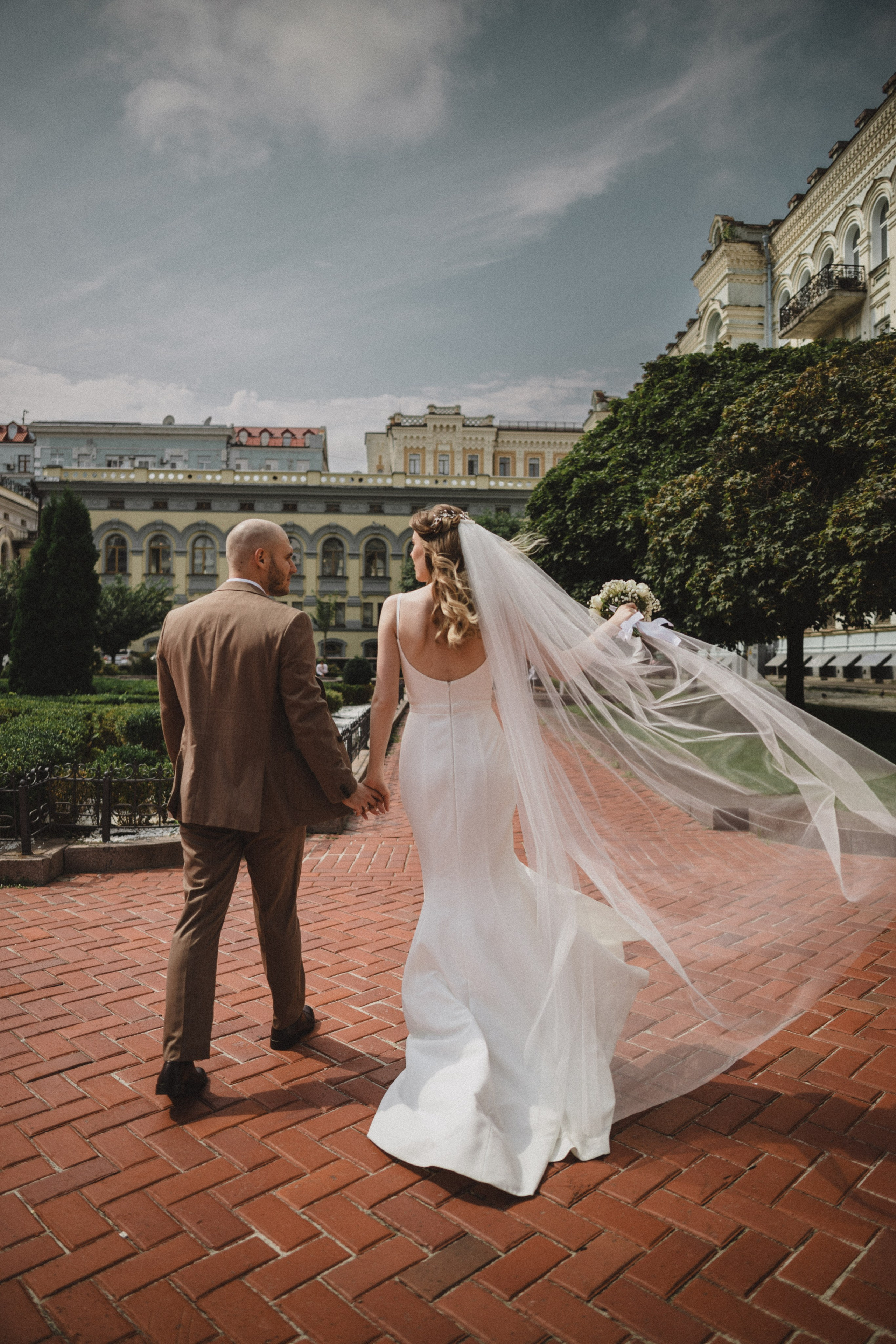 Elegant Urban Wedding Photography — Roman & Valentina. Wedding Photographer in Florence, Pisa & Tuscany | Candid & Elegant Photography in Italy