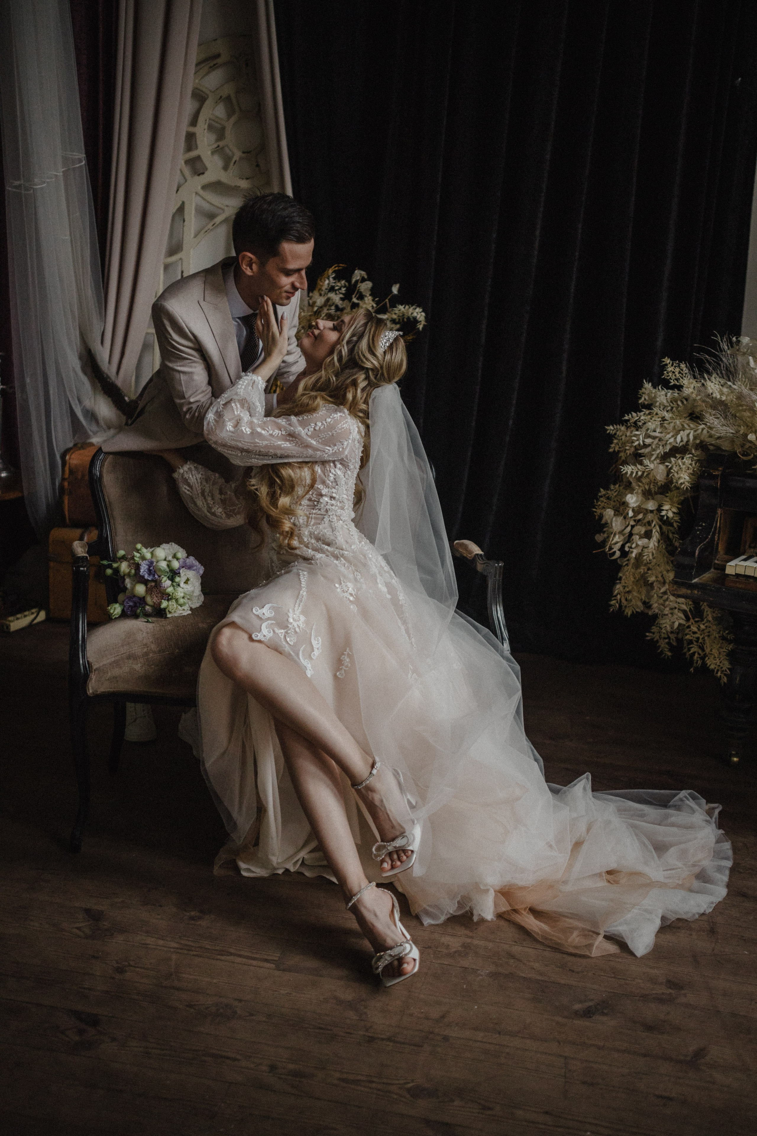 Romantic Wedding Photoshoot of Alex & Ruslana — Intimate Celebration in Style. Wedding Photographer in Florence, Pisa & Tuscany | Candid & Elegant Photography in Italy