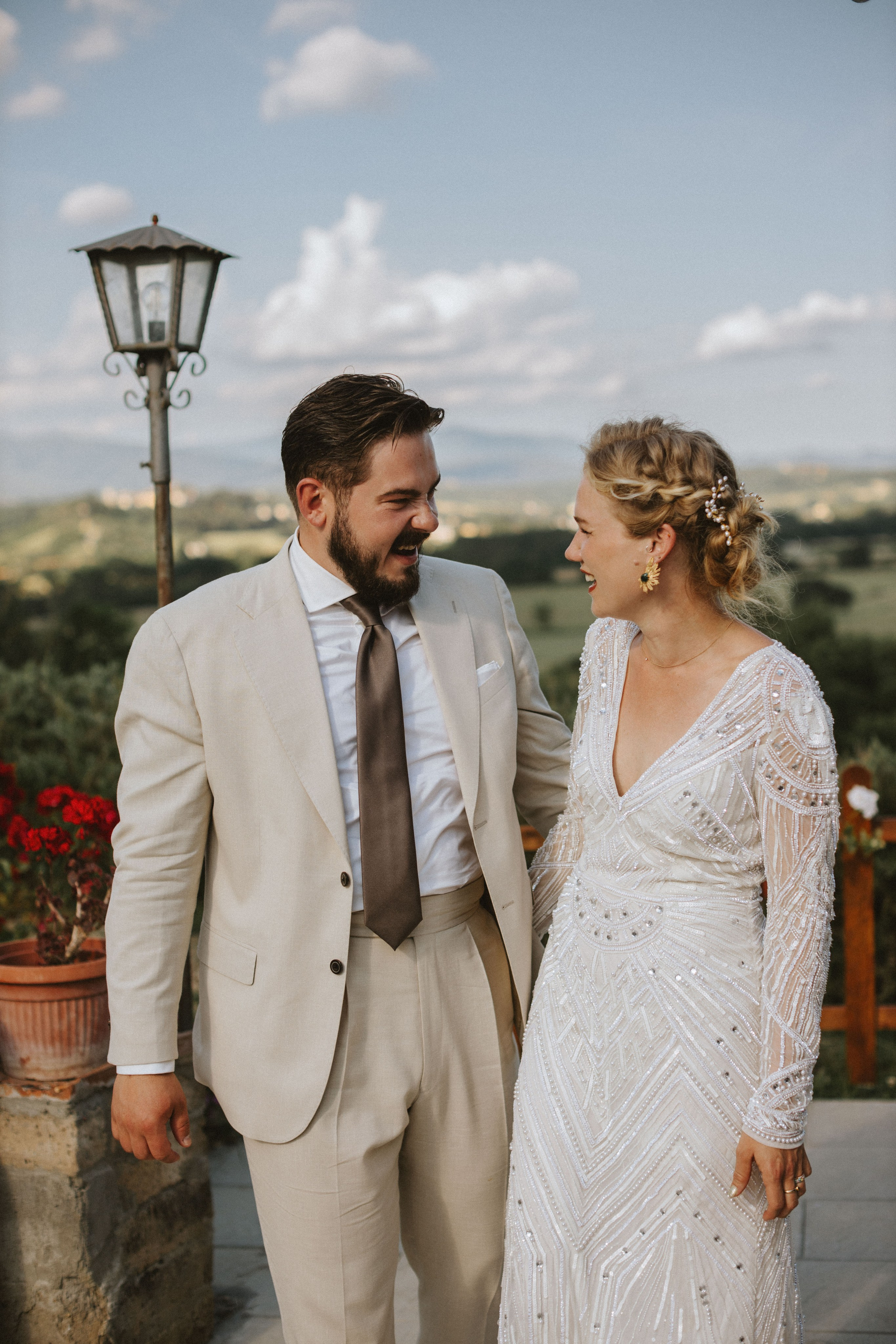 Sebastian & Isa – Matrimonio Romantico in Toscana | Celebrazione Intima tra le Colline. Fotografo di matrimoni a Firenze, Pisa e Toscana | Fotografia spontanea ed elegante in Italia