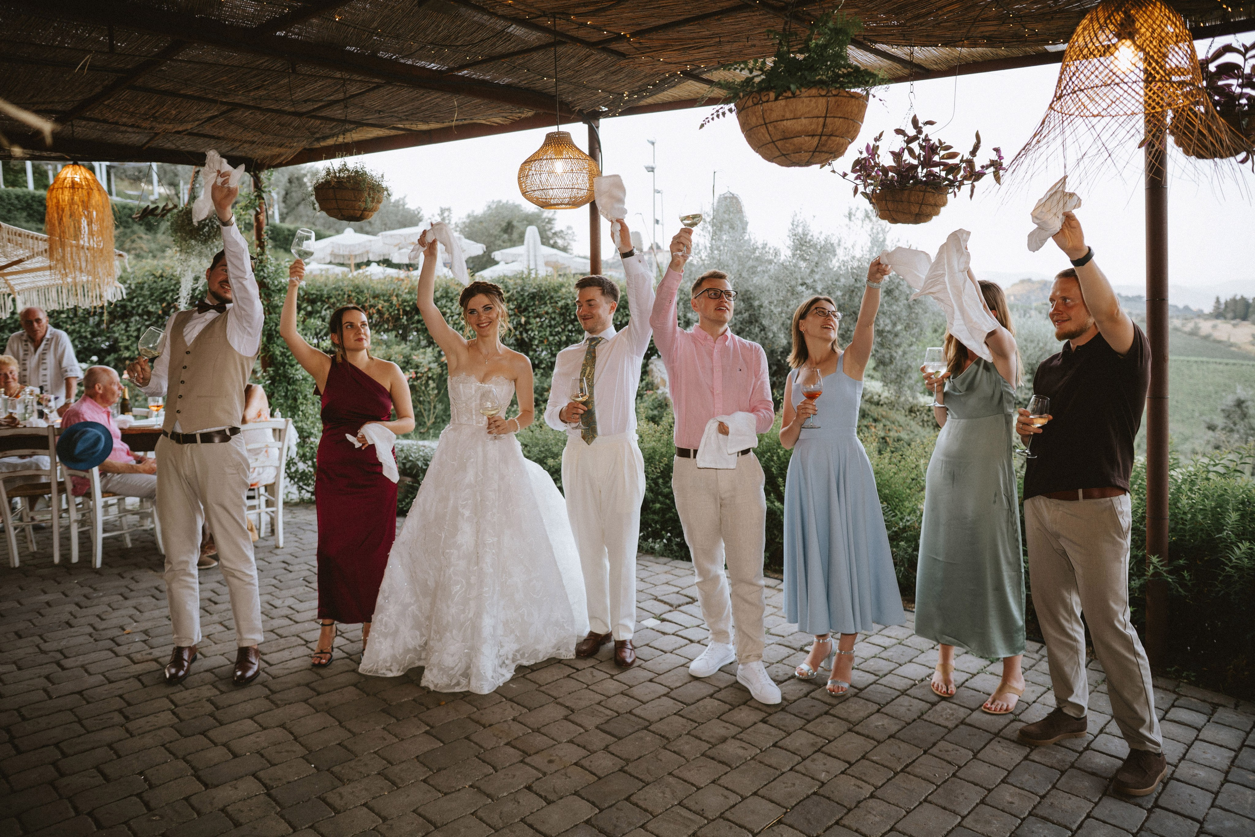 Yura & Katya: Tuscan Wedding Preview at Agriturismo Sottotono. Fotografo di matrimoni a Firenze, Pisa e Toscana | Fotografia spontanea ed elegante in Italia