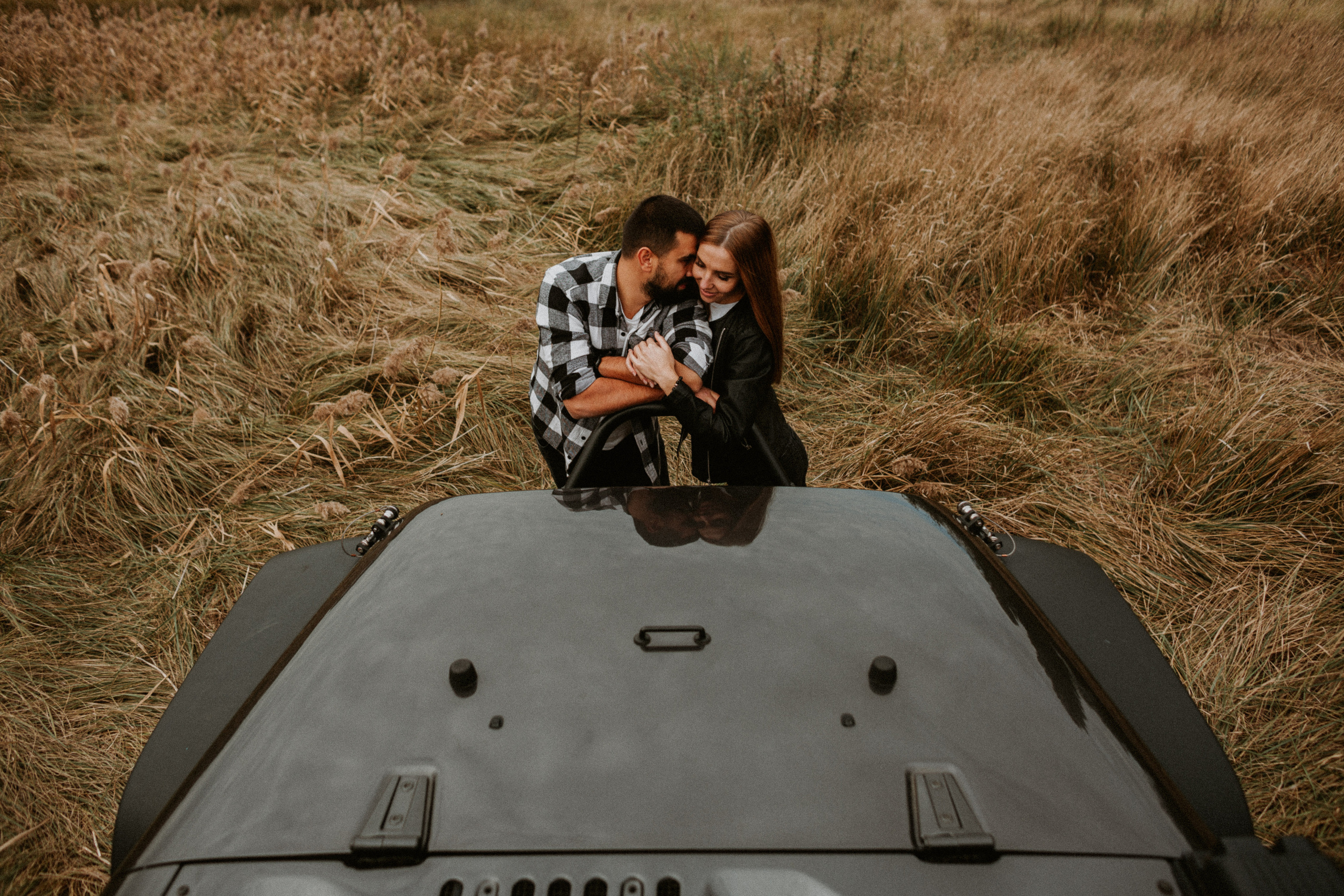 Nikolay & Olga — Stylish Couple Photoshoot | Sunset & Jeep Wrangler Meta Description: Discover Nikolay & Olga’s romantic couple photoshoot:. Wedding Photographer in Florence, Pisa & Tuscany | Candid & Elegant Photography in Italy