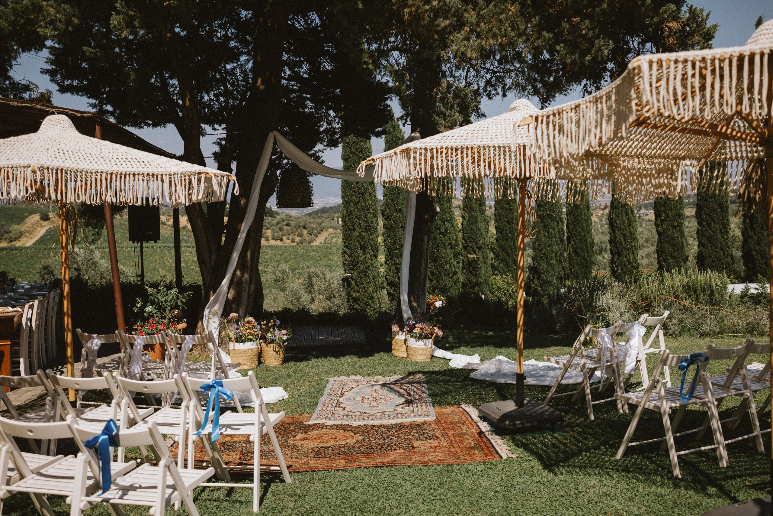 Yura & Katya: Tuscan Wedding Preview at Agriturismo Sottotono. Fotografo di matrimoni a Firenze, Pisa e Toscana | Fotografia spontanea ed elegante in Italia