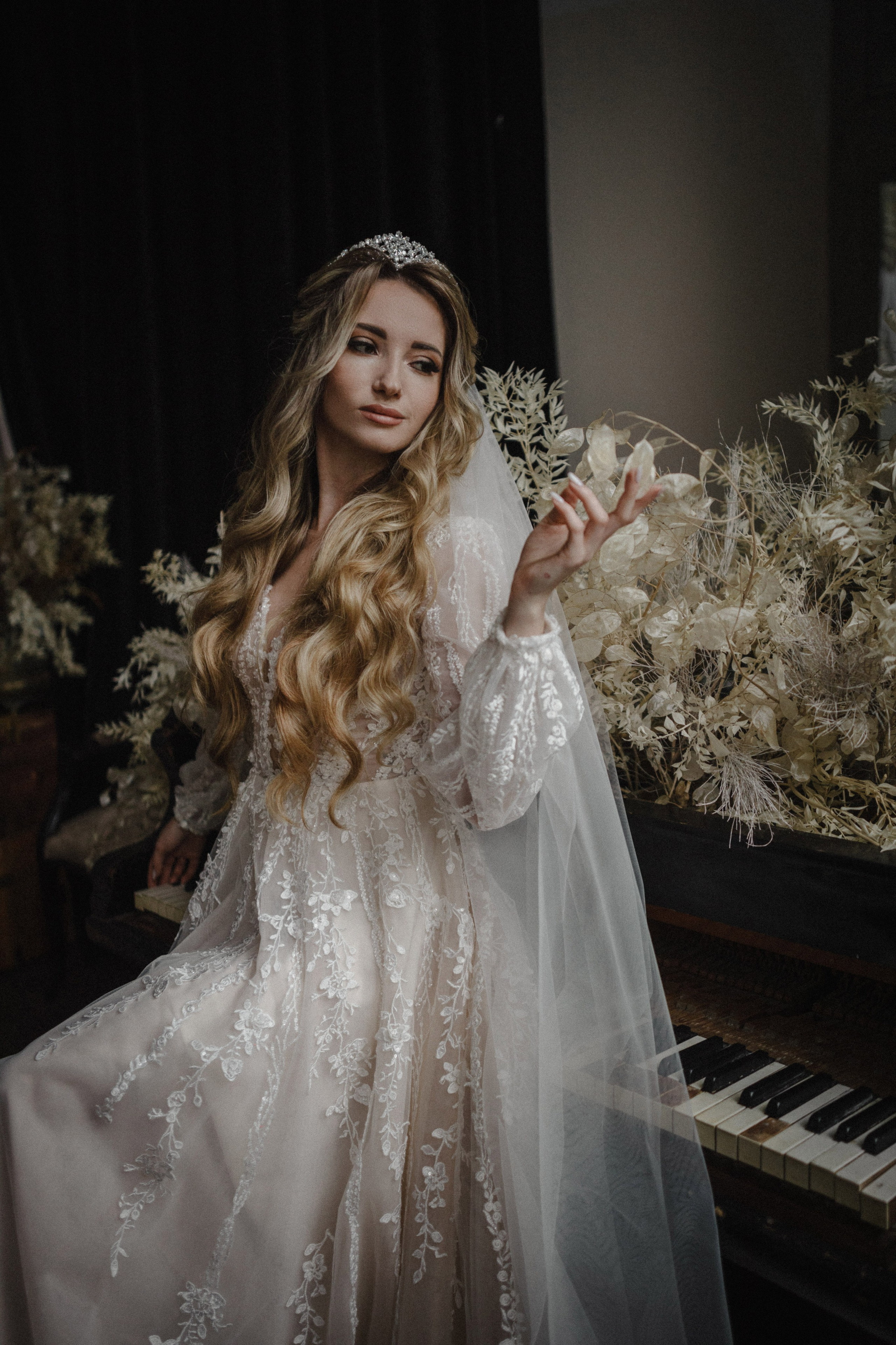 Romantic Wedding Photoshoot of Alex & Ruslana — Intimate Celebration in Style. Wedding Photographer in Florence, Pisa & Tuscany | Candid & Elegant Photography in Italy